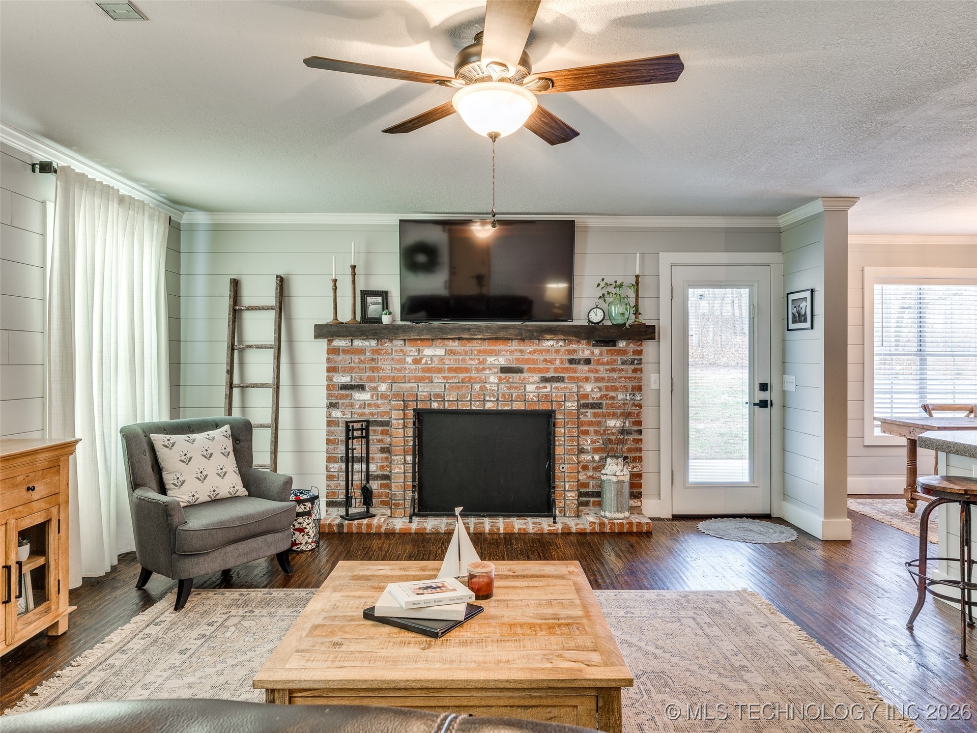 9040 S 39th West Avenue Property Photo 27