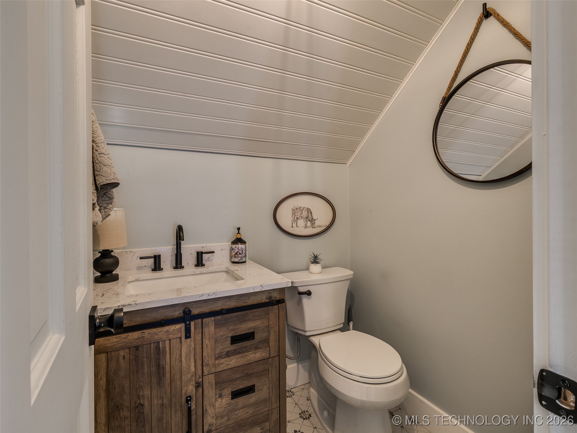 9040 S 39th West Avenue Property Photo 28