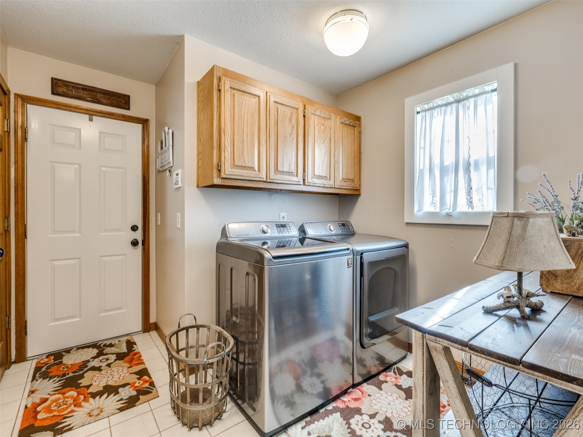 9040 S 39th West Avenue Property Photo 29