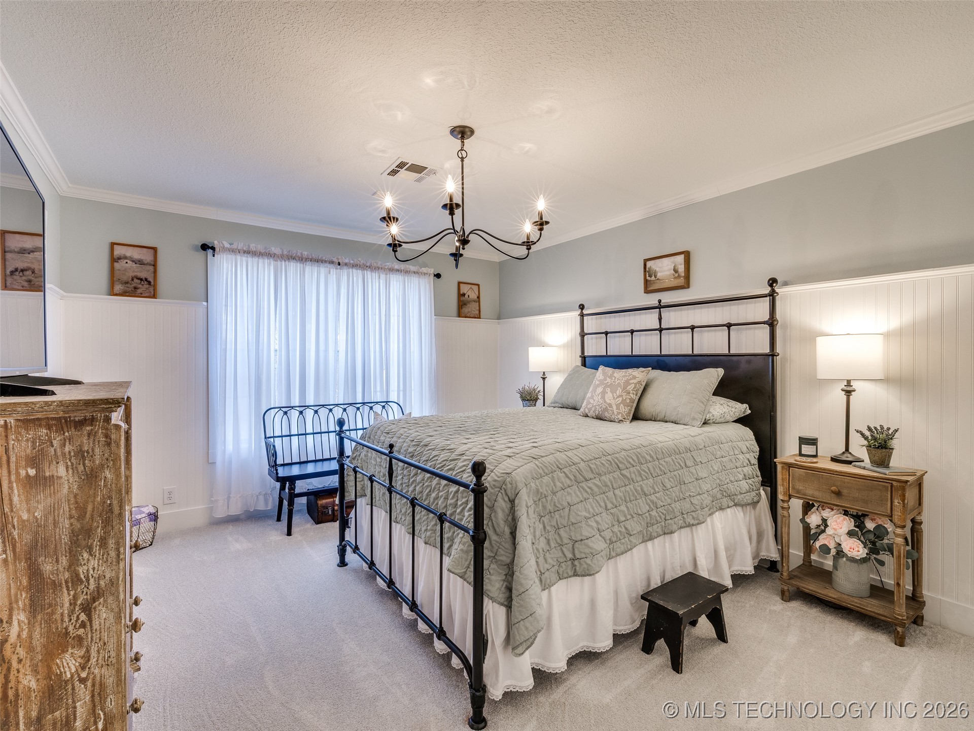 9040 S 39th West Avenue Property Photo 32