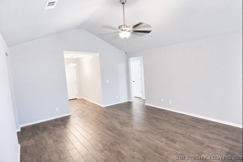 12029 E 108th Street N Property Photo 4