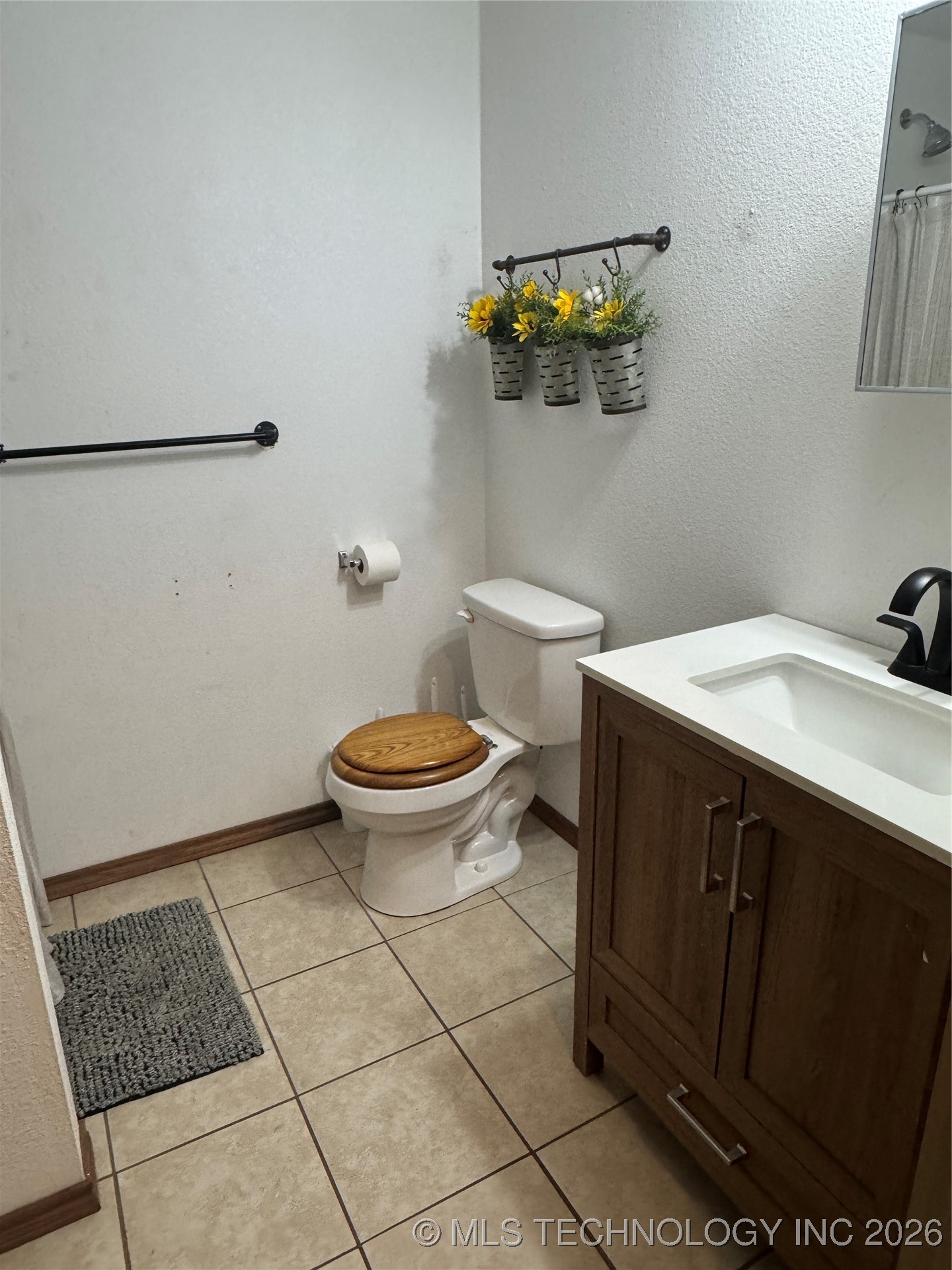 111 Hickory Property Photo 17