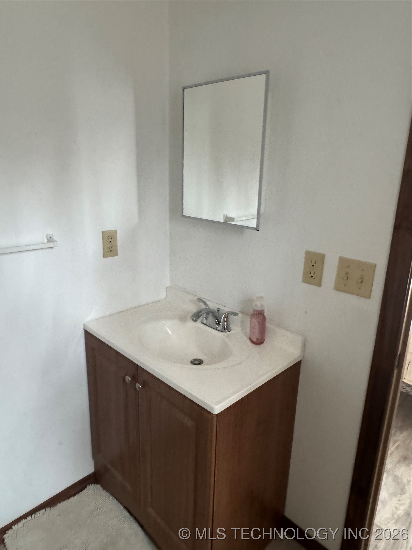 111 Hickory Property Photo 23