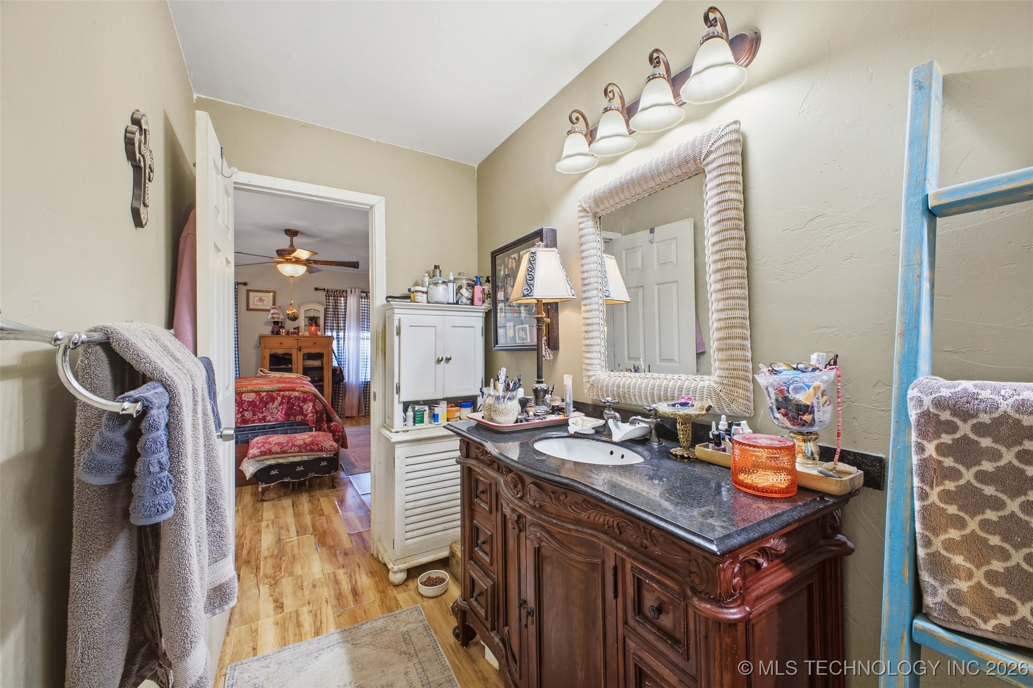 19661 County Road 3500 Property Photo 11