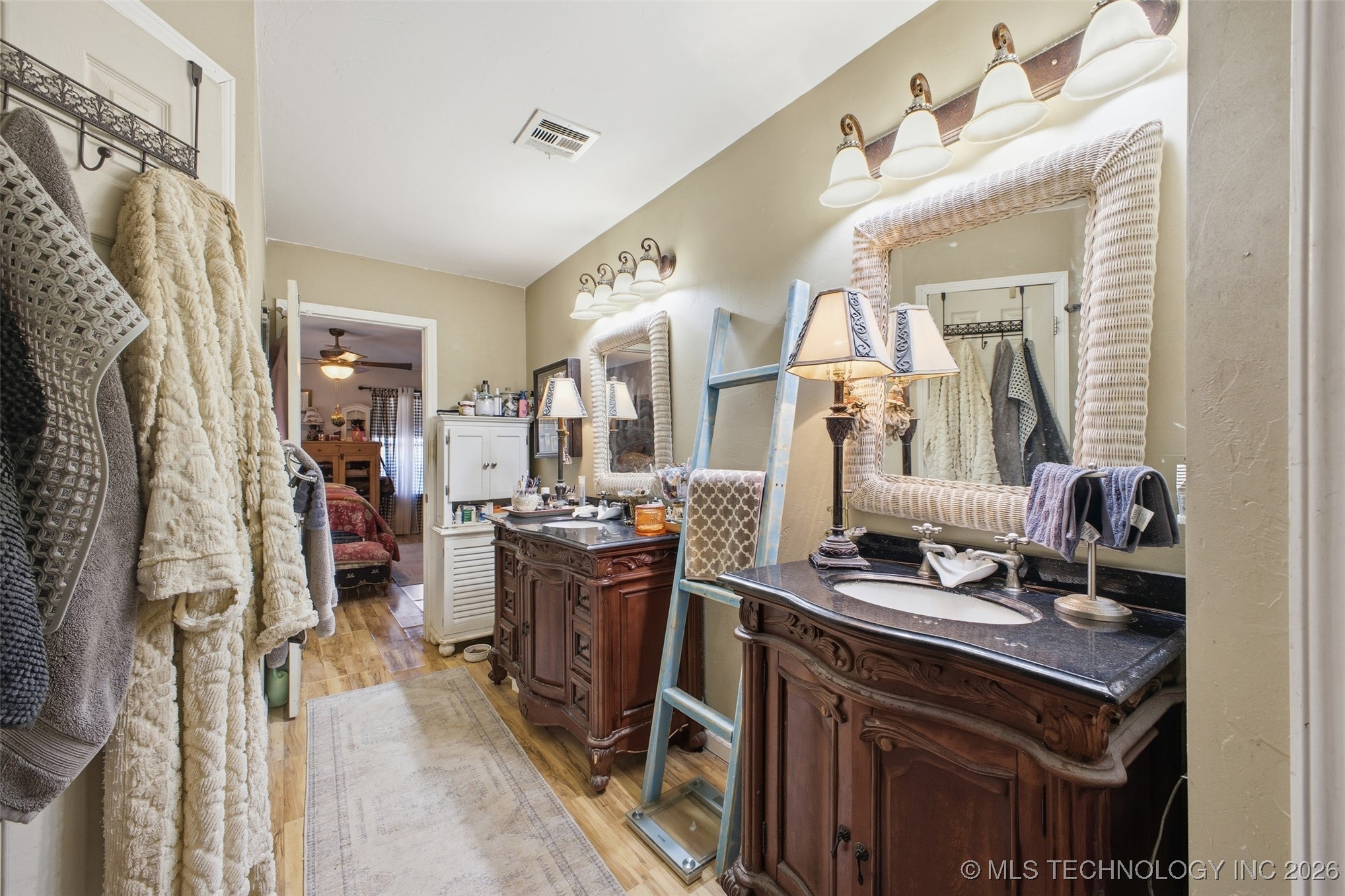 19661 County Road 3500 Property Photo 13