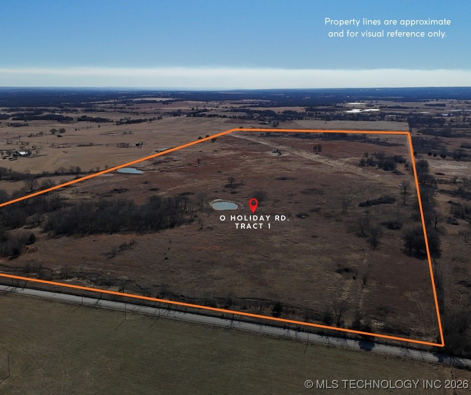 01 Holiday Road Property Photo 1