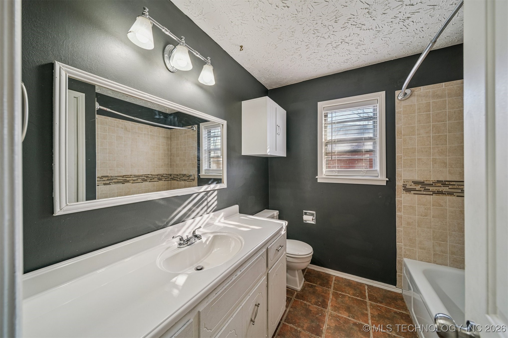 1120 Cottonwood Court Property Photo 23