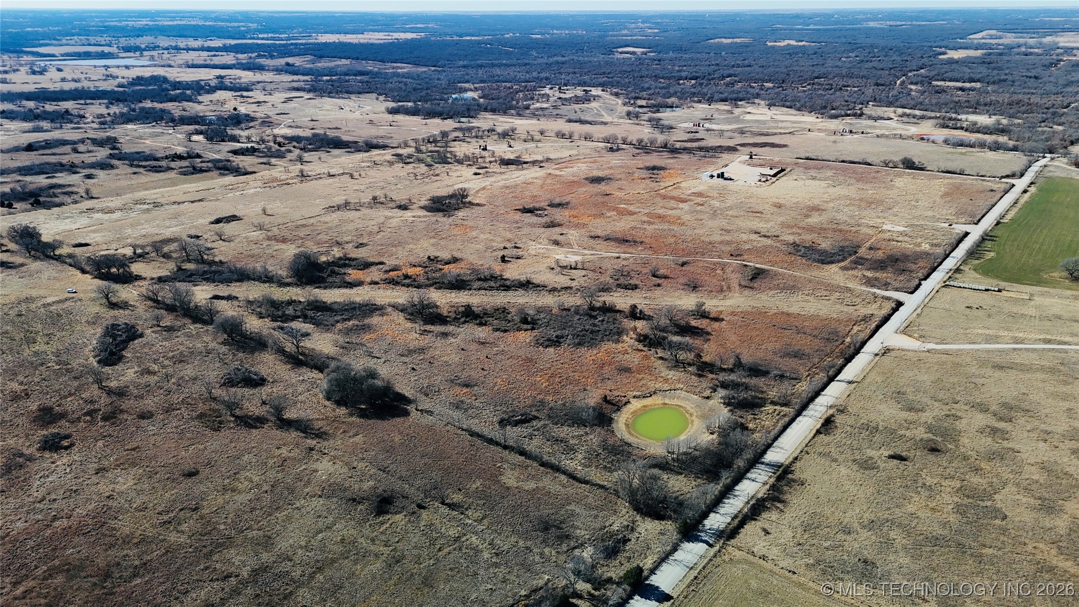 02 Holiday Road Property Photo 3