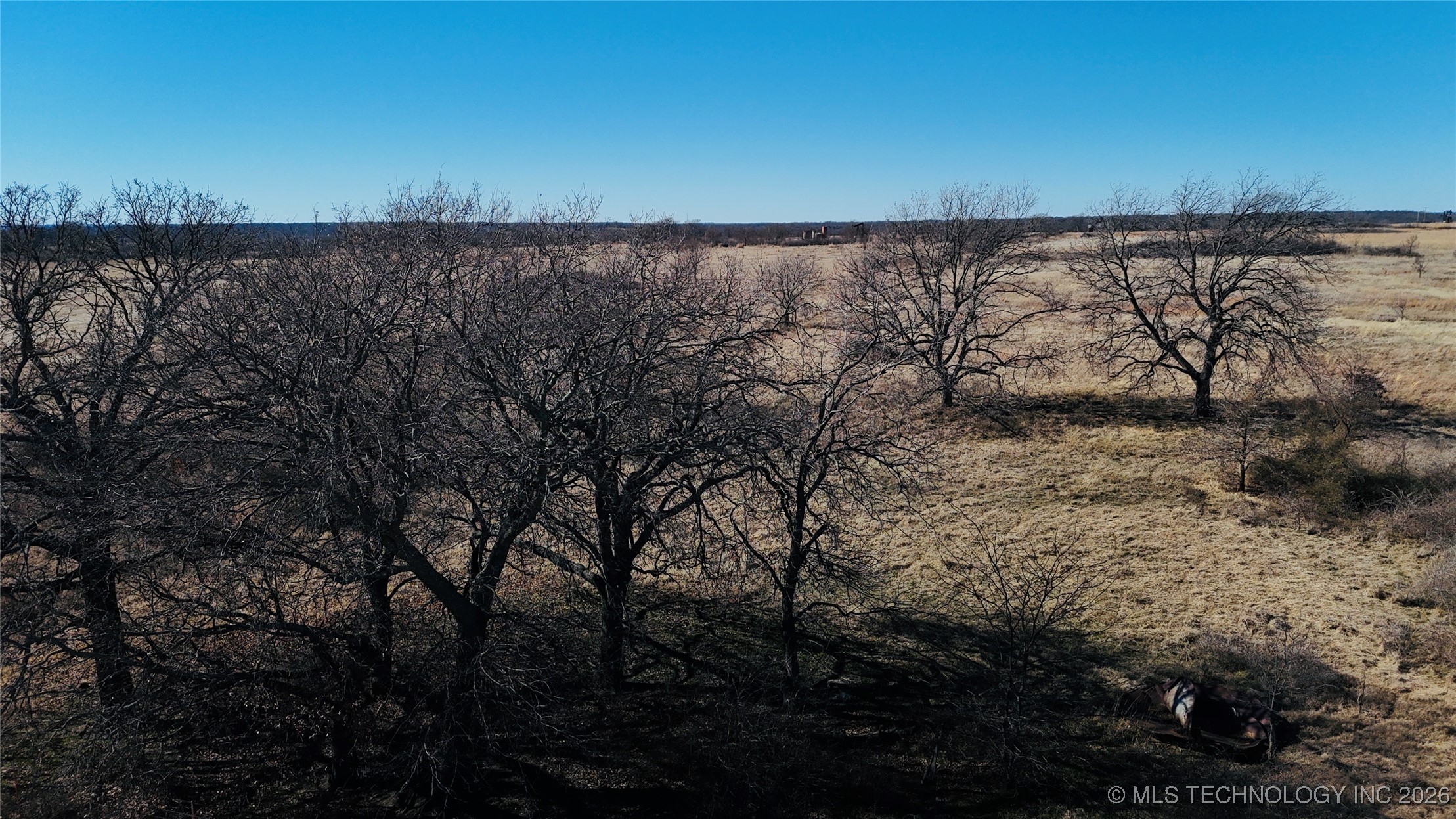 02 Holiday Road Property Photo 8