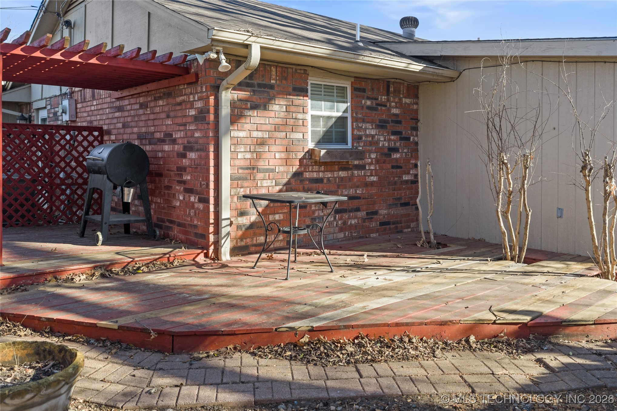 1209 W Chickasha Property Photo 7