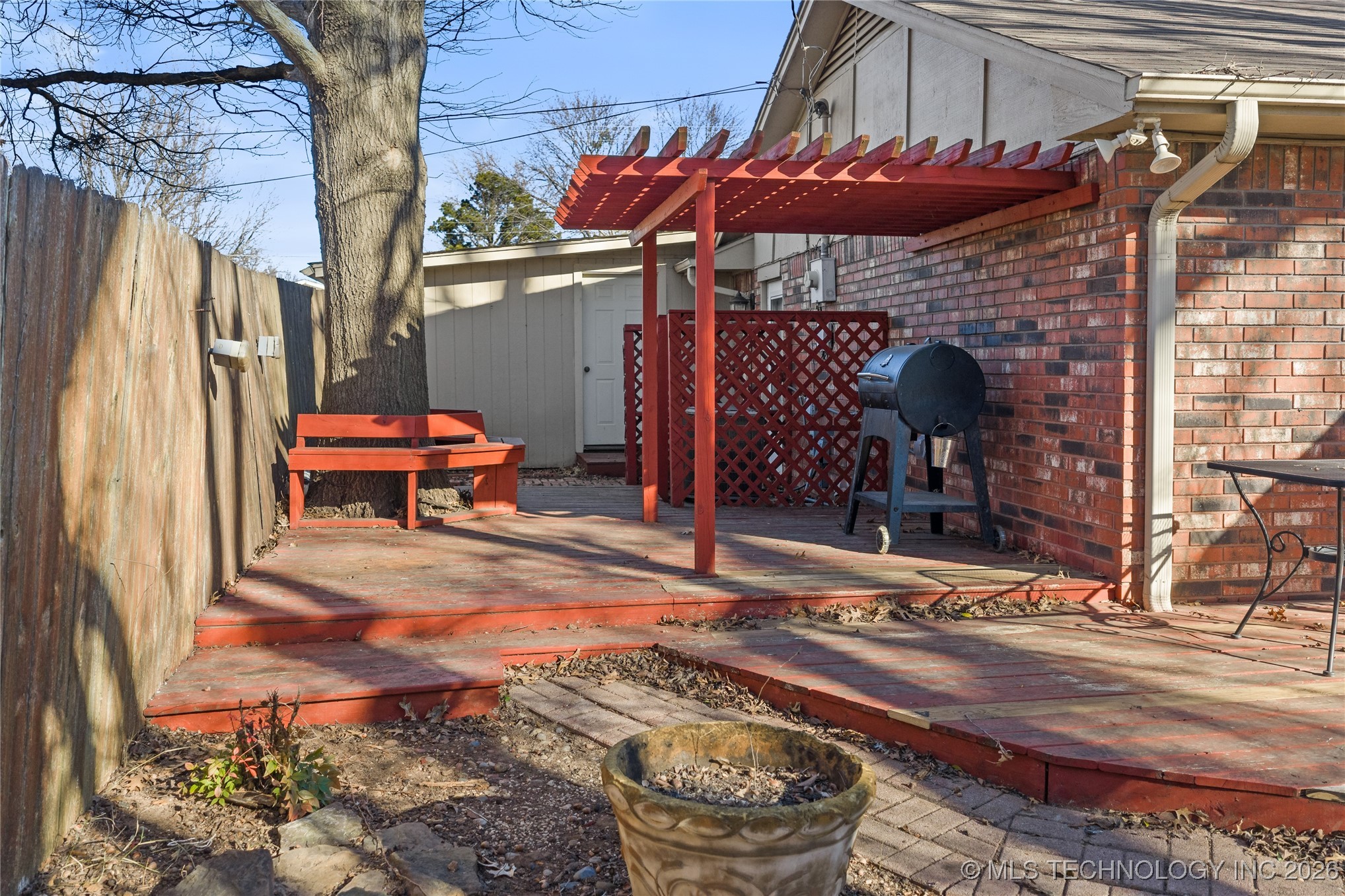 1209 W Chickasha Property Photo 8