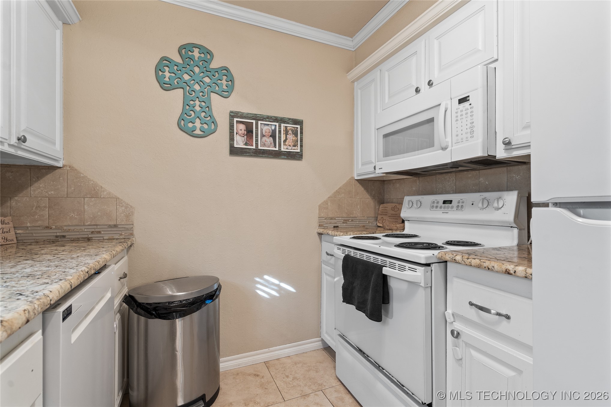 1209 W Chickasha Property Photo 20