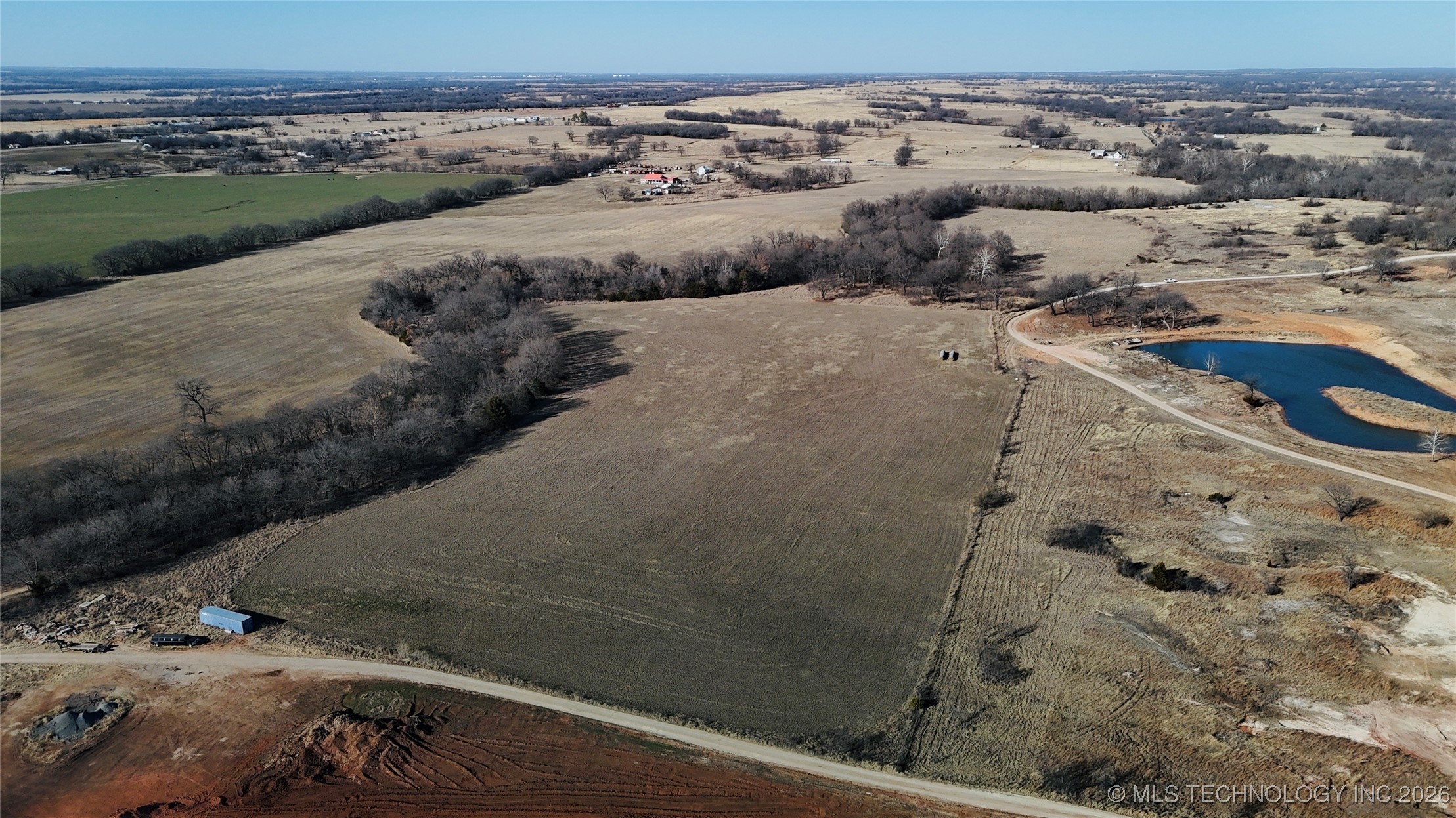 551 Davis Property Photo 1