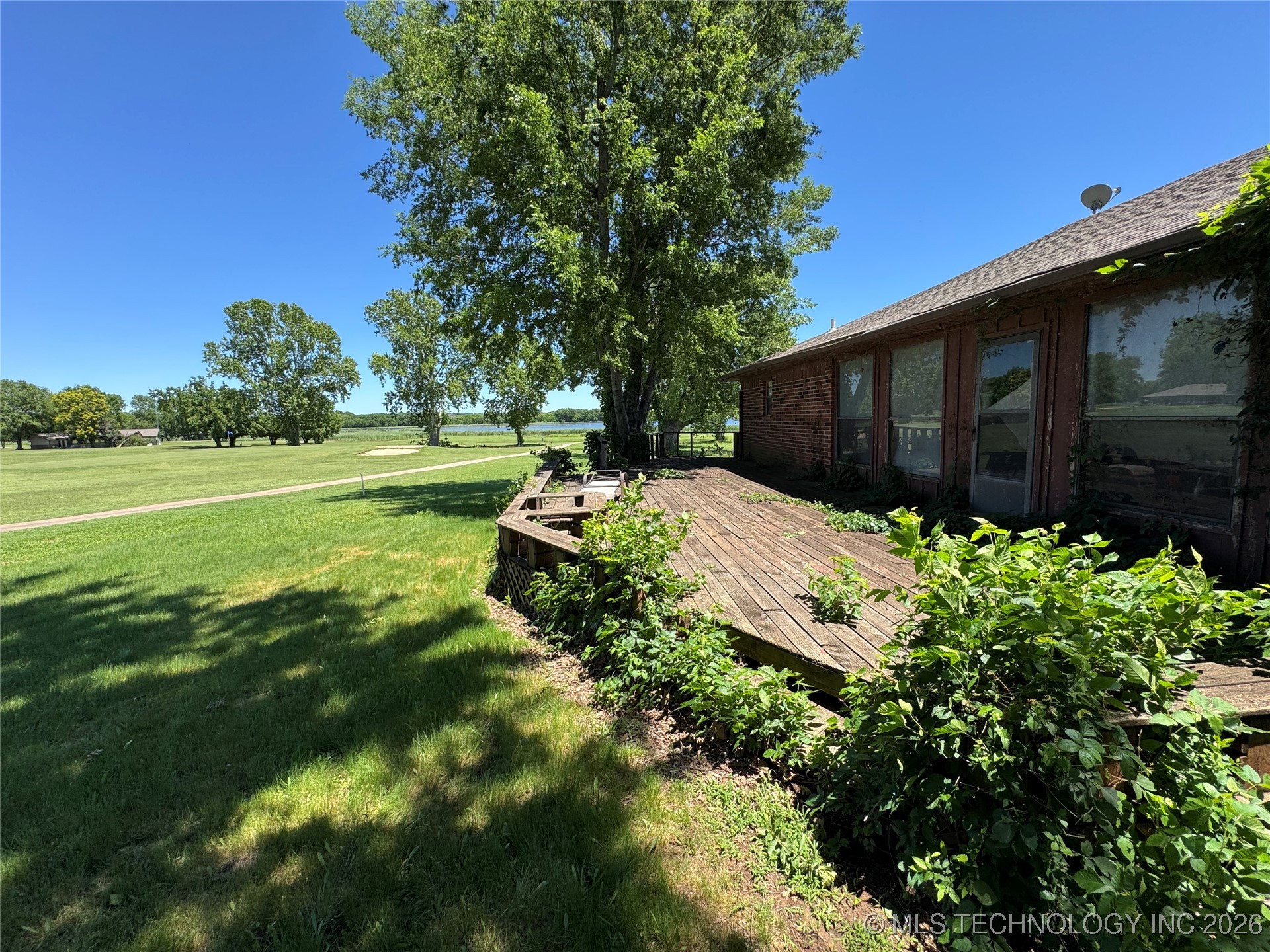 50 Fairway Drive Property Photo 7