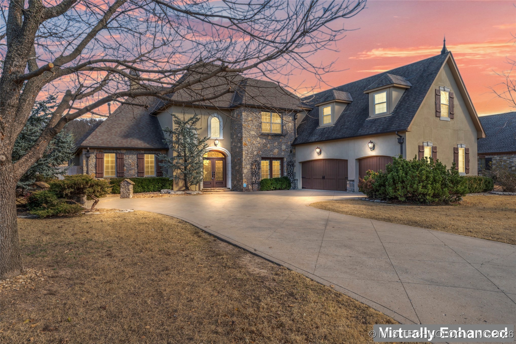 11319 S College Avenue Property Photo 1