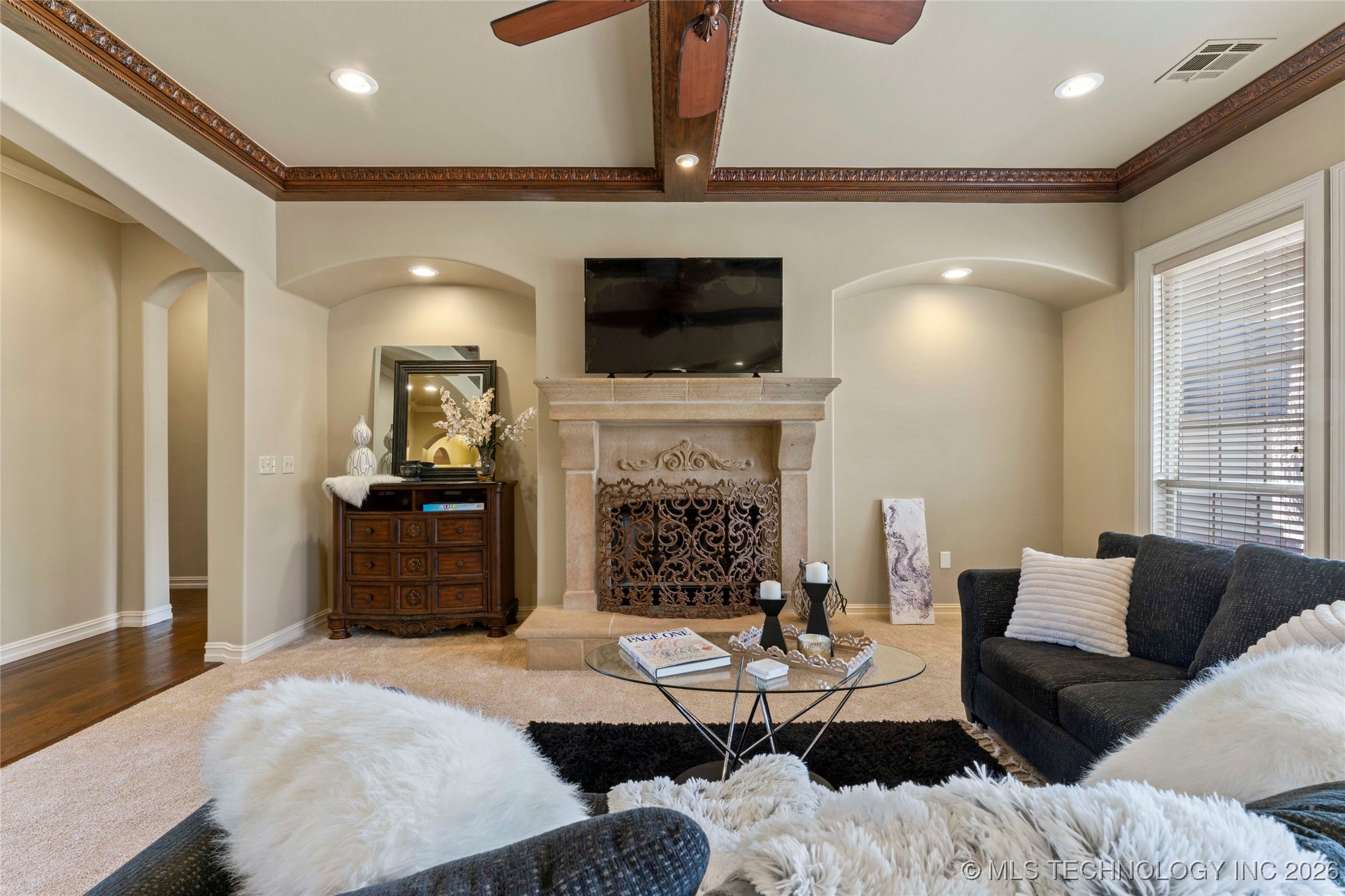 11319 S College Avenue Property Photo 11