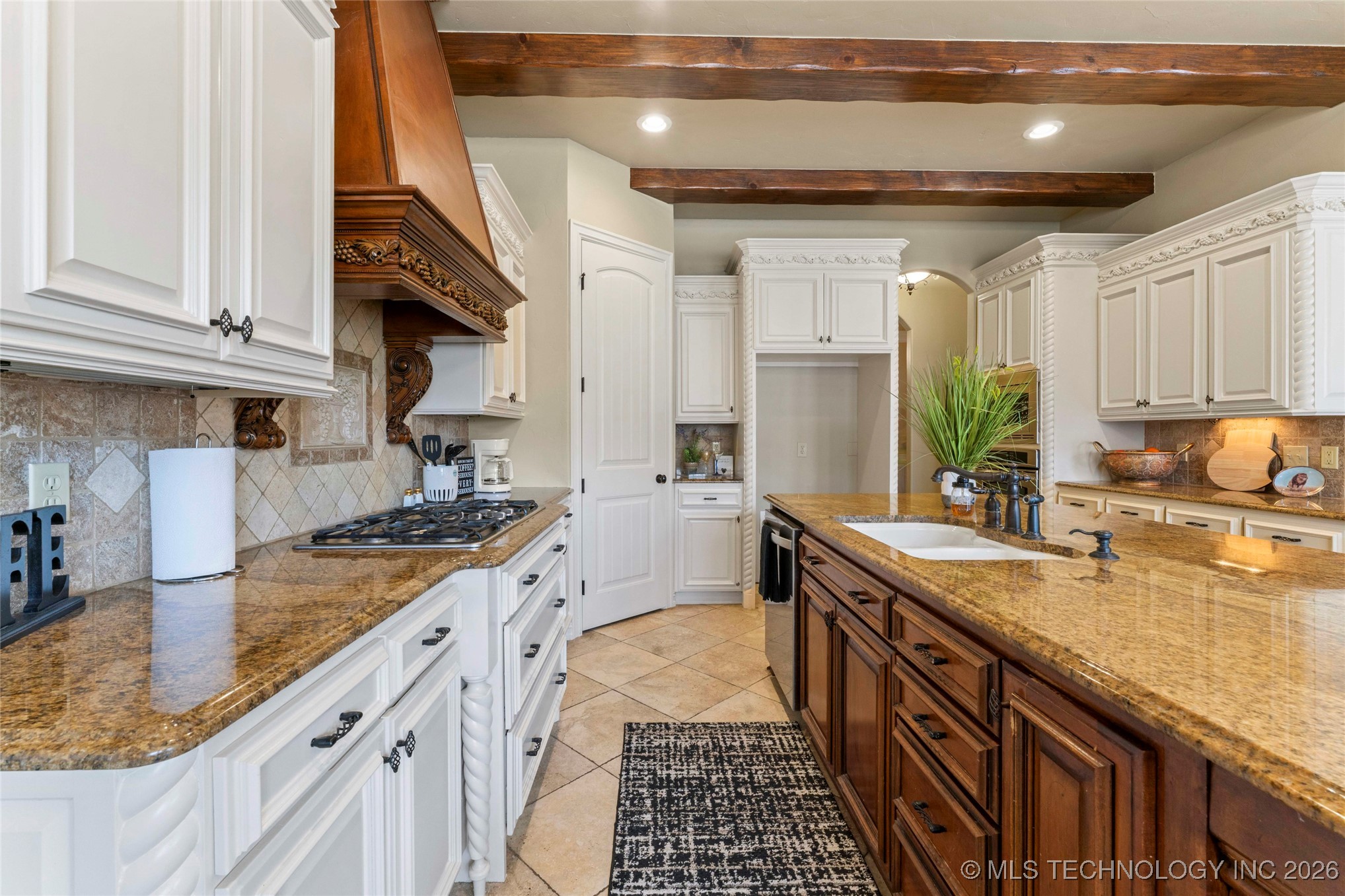 11319 S College Avenue Property Photo 17