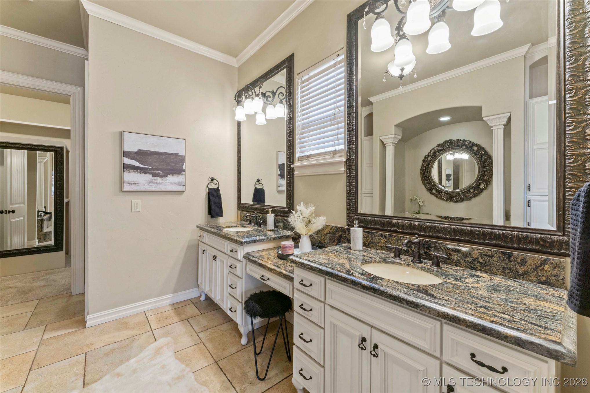 11319 S College Avenue Property Photo 26