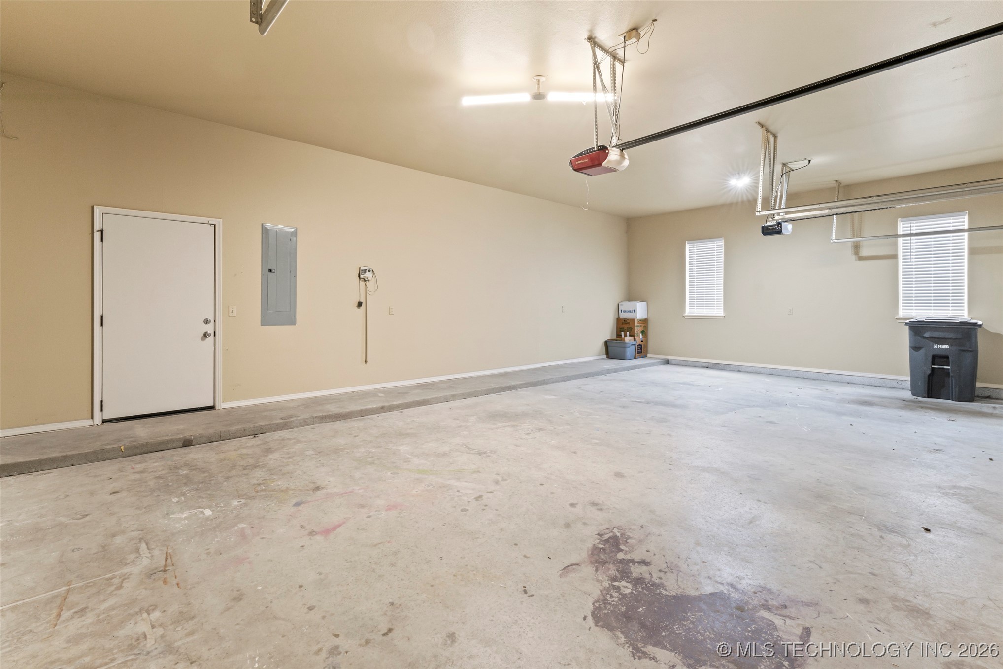 11319 S College Avenue Property Photo 60