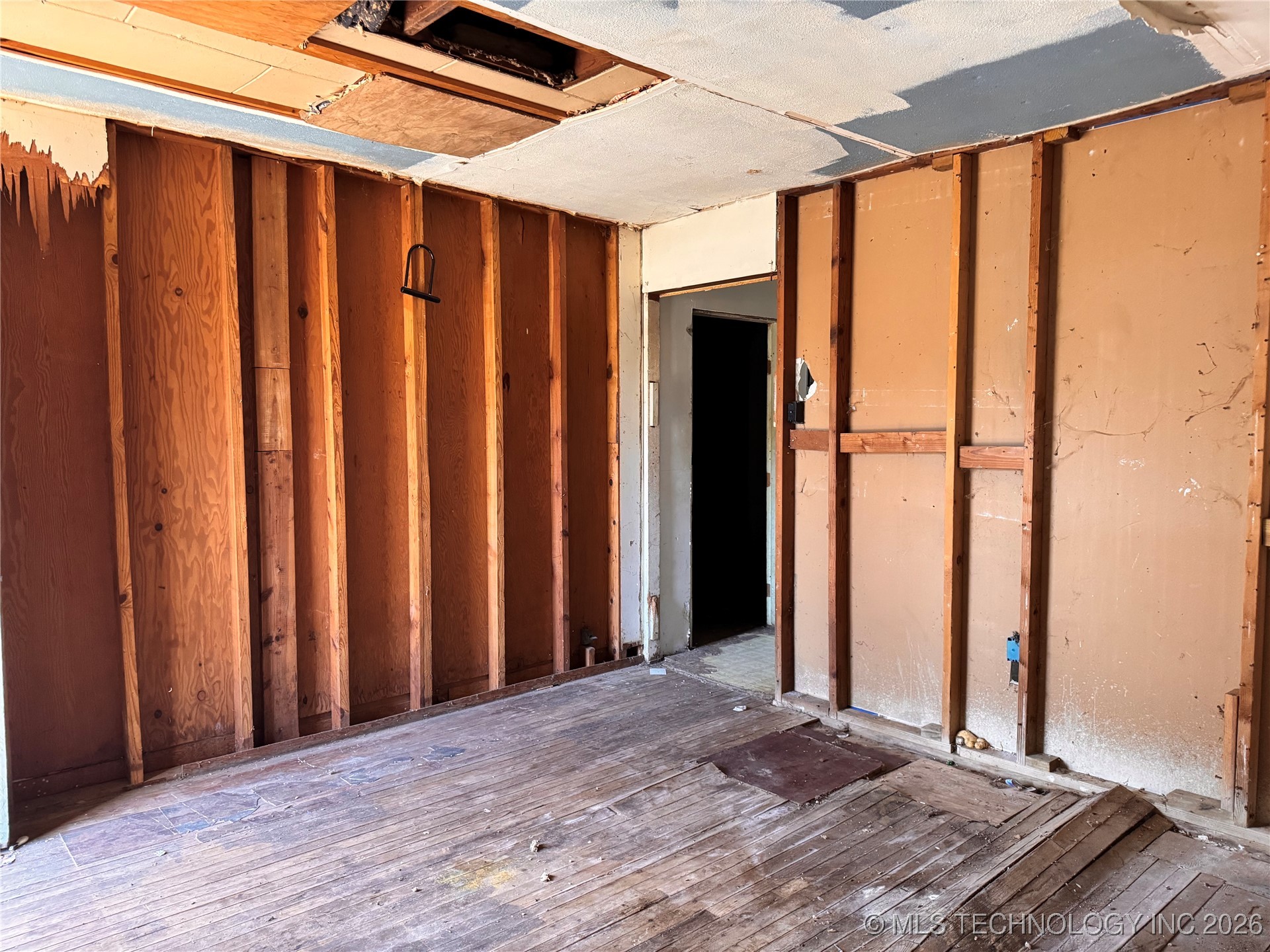 209 L Ne Property Photo 9