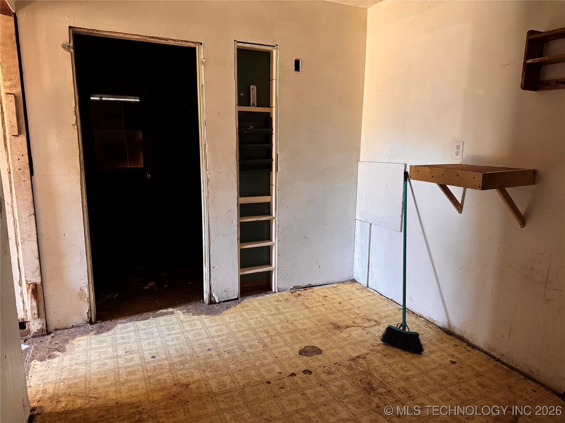 209 L Ne Property Photo 17