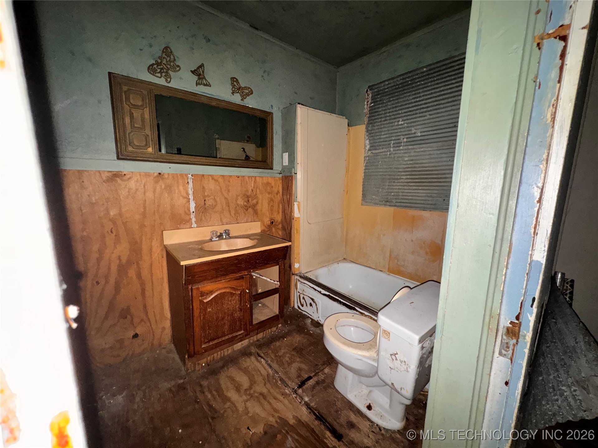 209 L Ne Property Photo 27