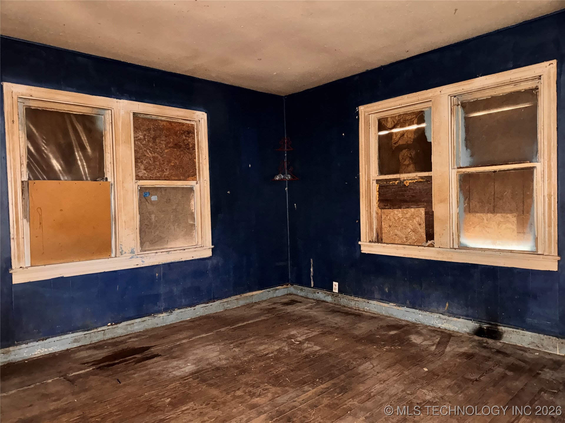 209 L Ne Property Photo 32