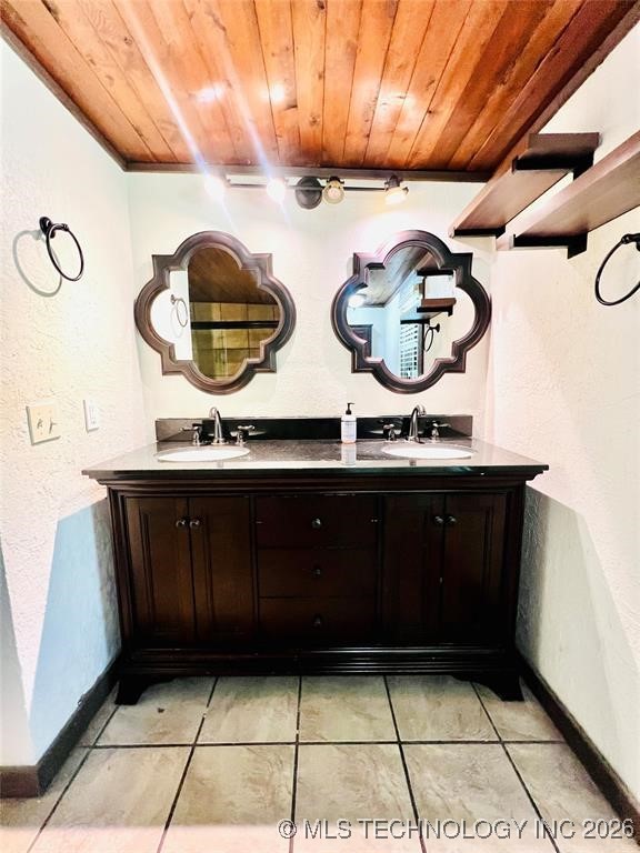 1010 S 220th West Avenue Property Photo 15