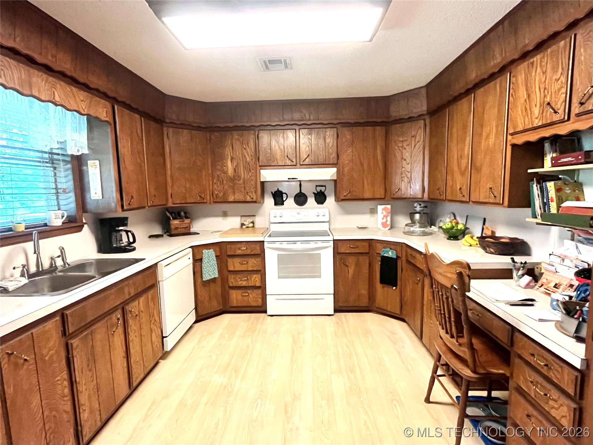 109866 S 4155 Road Property Photo 11