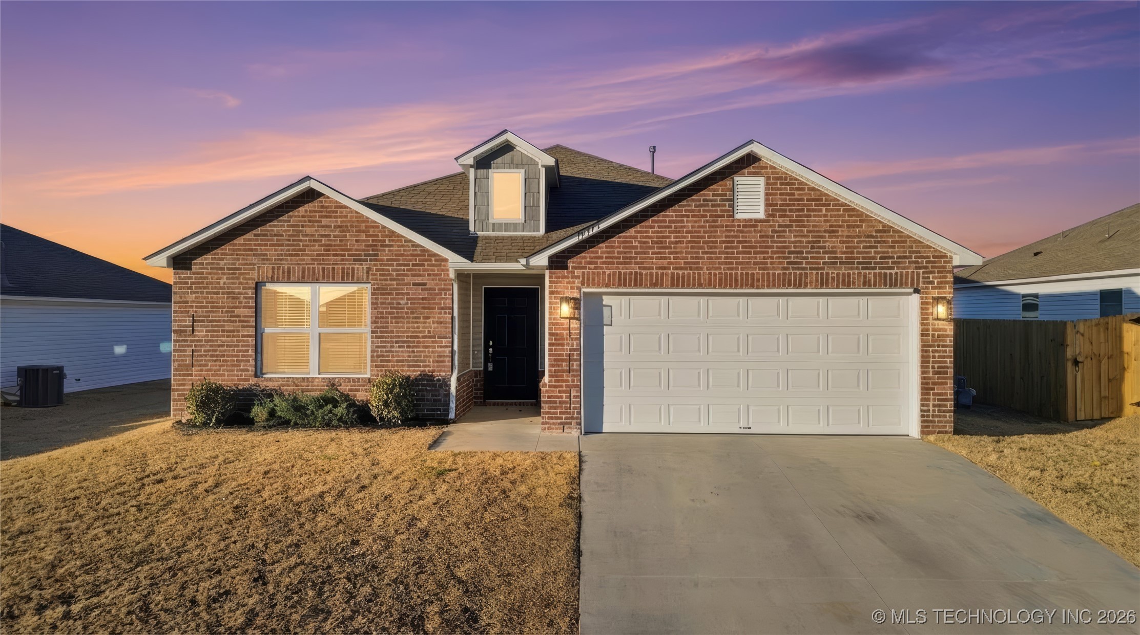 14715 E 39th Street S Property Photo 1