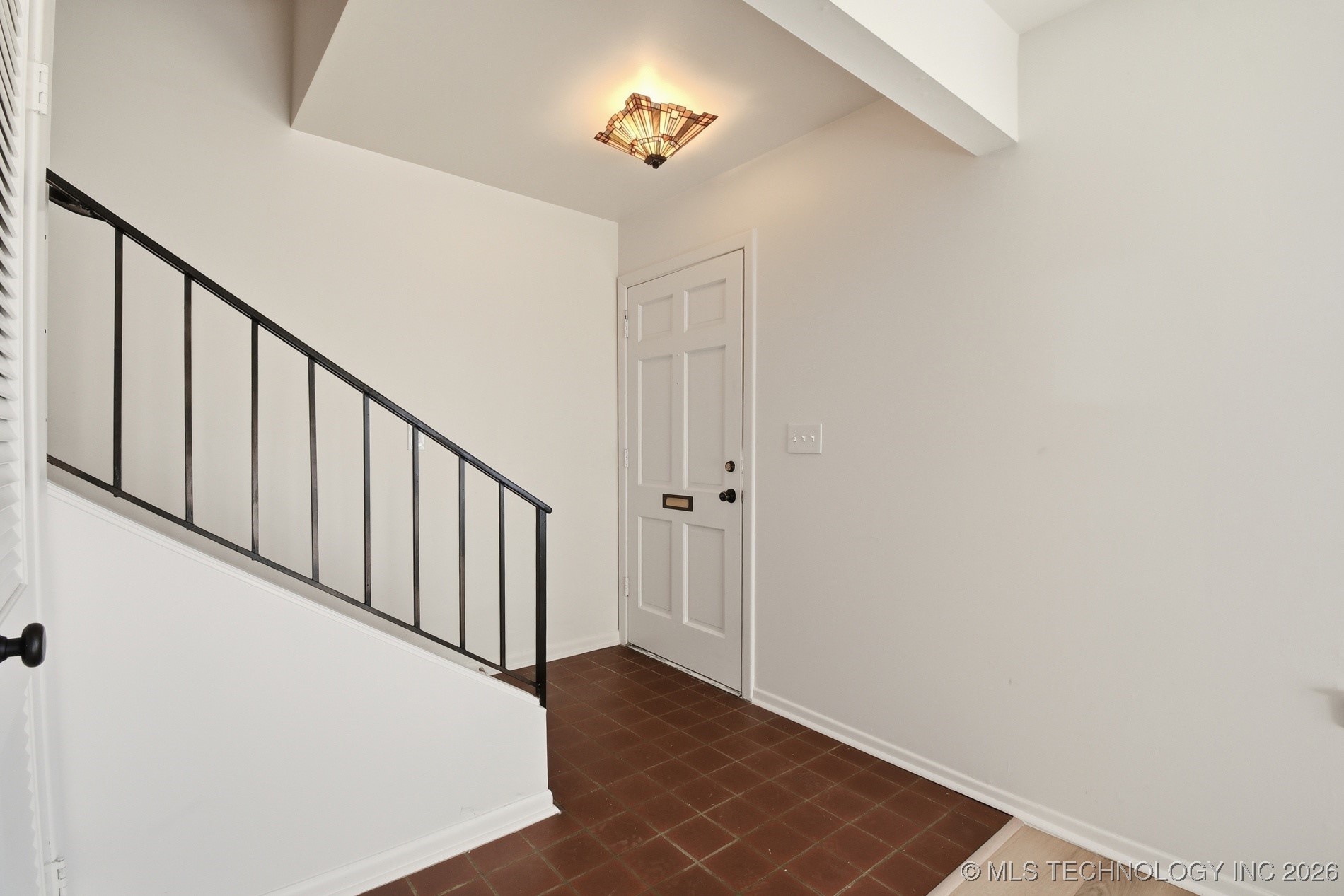 5528 E 46th Street 9 Property Photo 5