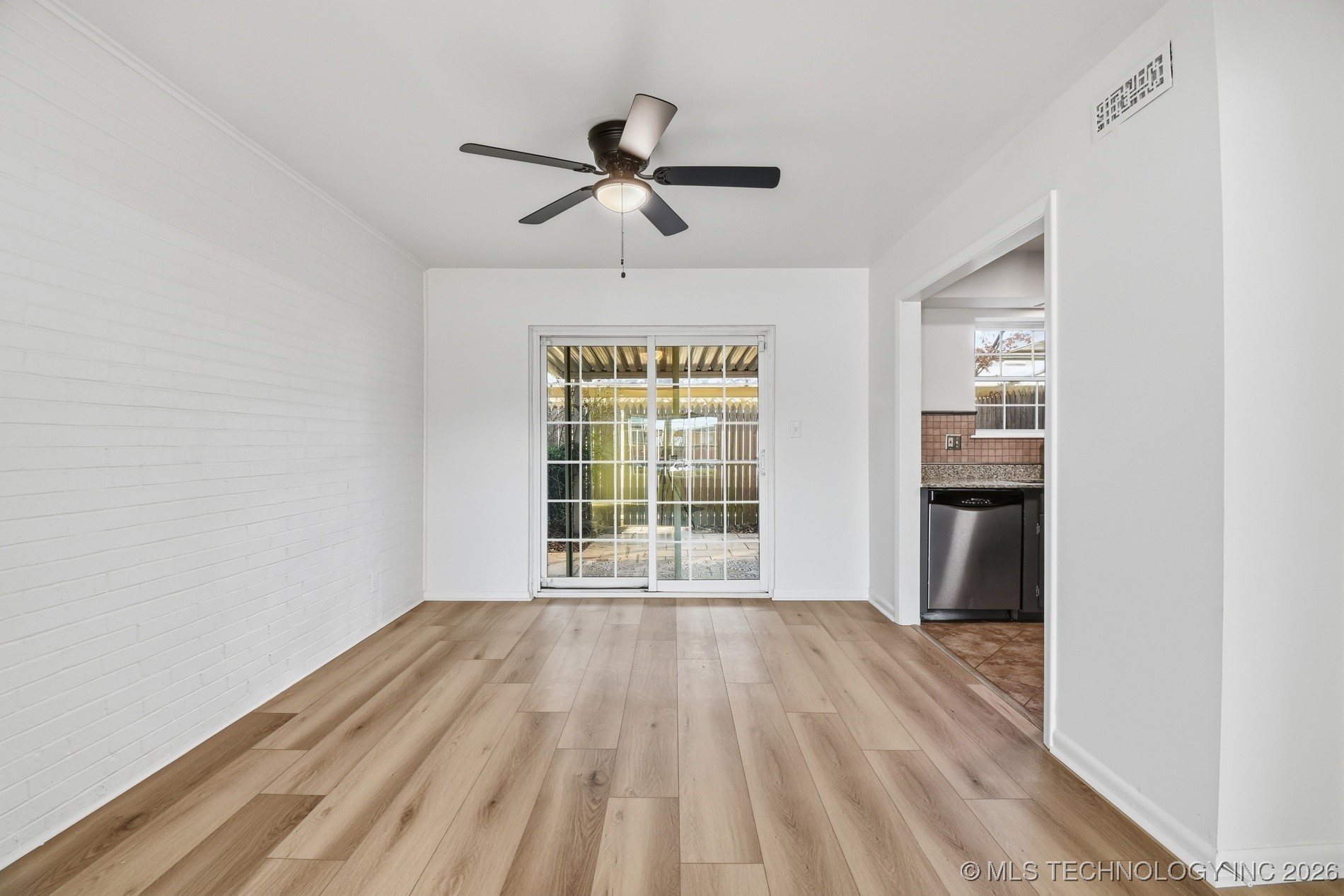 5528 E 46th Street 9 Property Photo 9