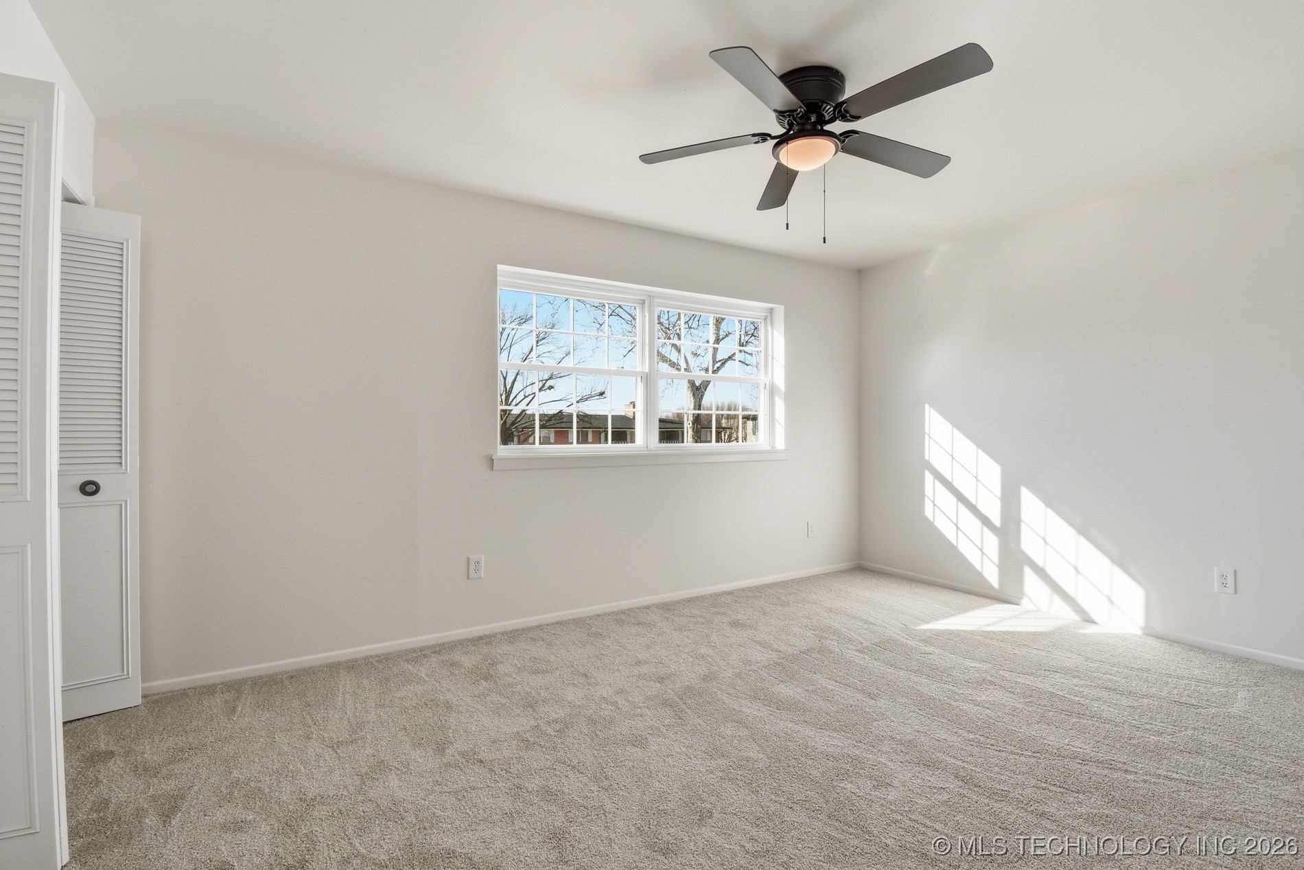 5528 E 46th Street 9 Property Photo 17