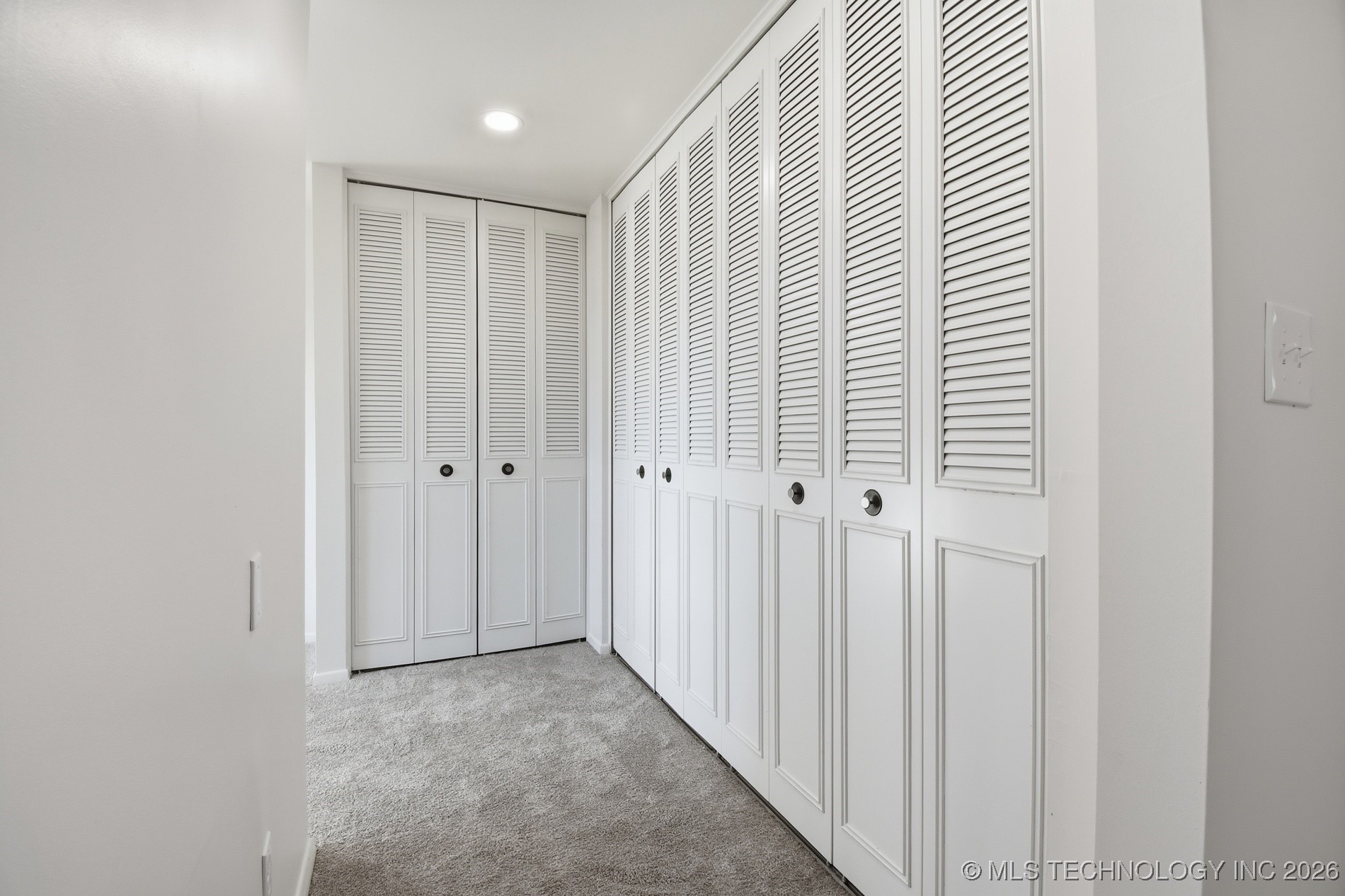 5528 E 46th Street 9 Property Photo 18