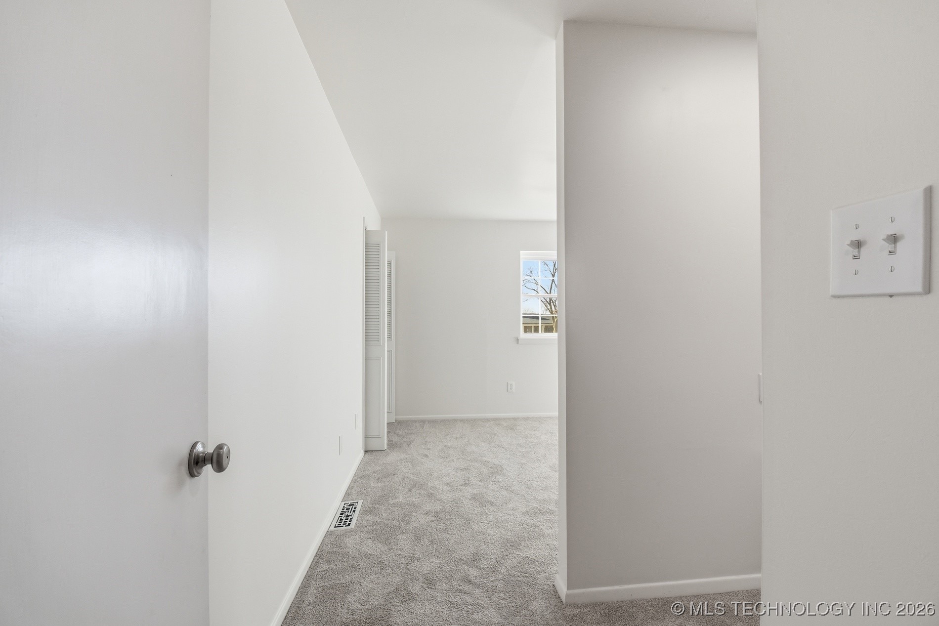 5528 E 46th Street 9 Property Photo 19