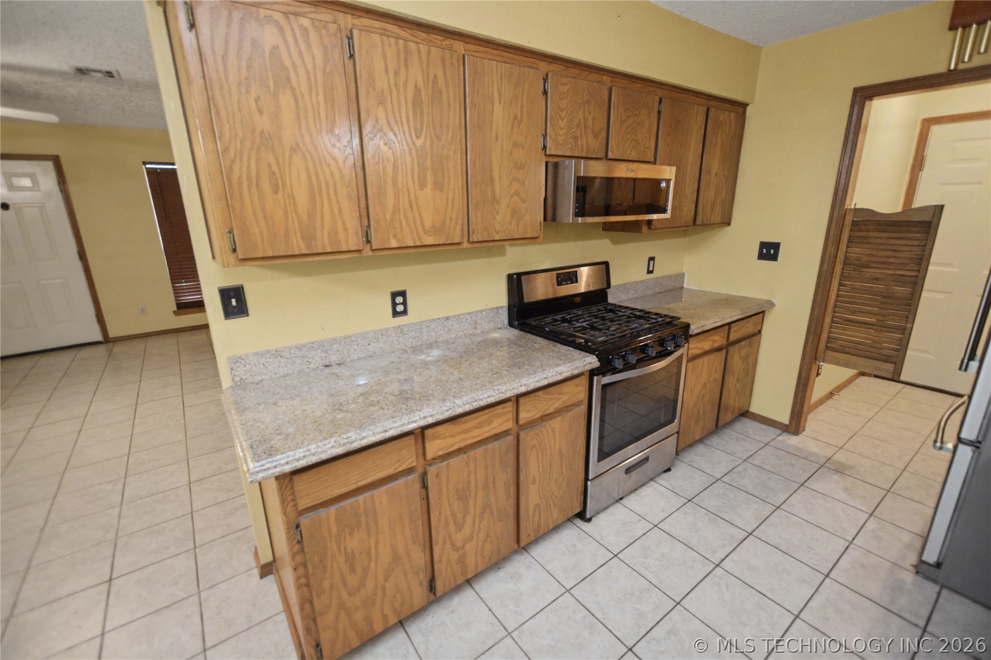 1208 Sw 14th Court Property Photo 8