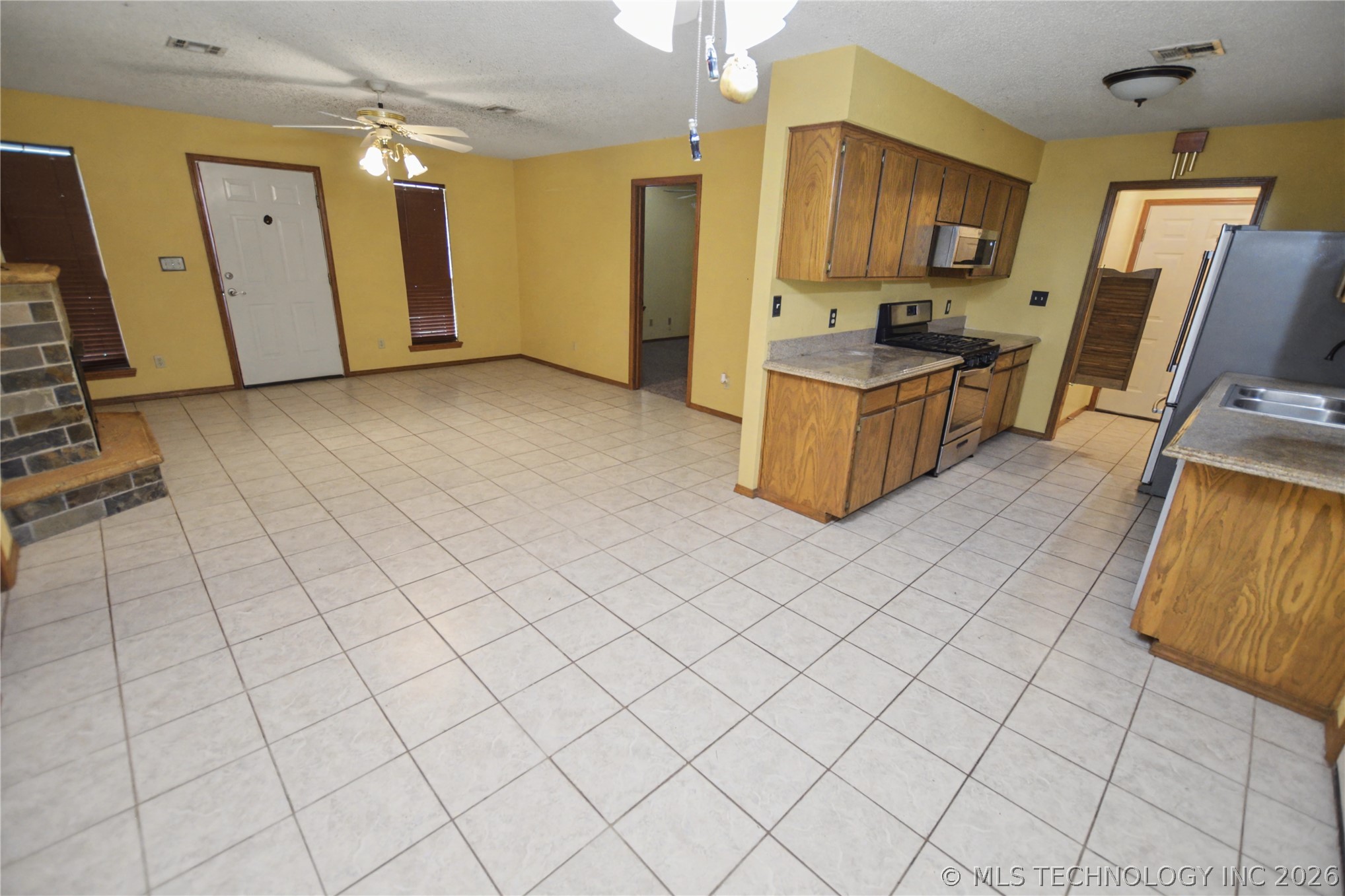 1208 Sw 14th Court Property Photo 9