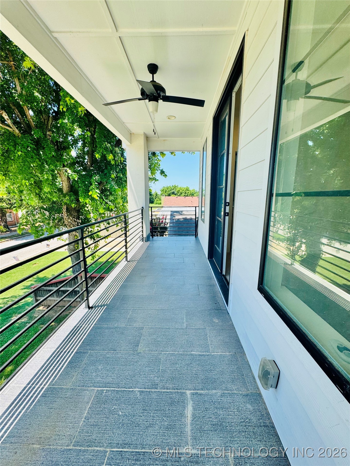 913 E 37th Street S Property Photo 19