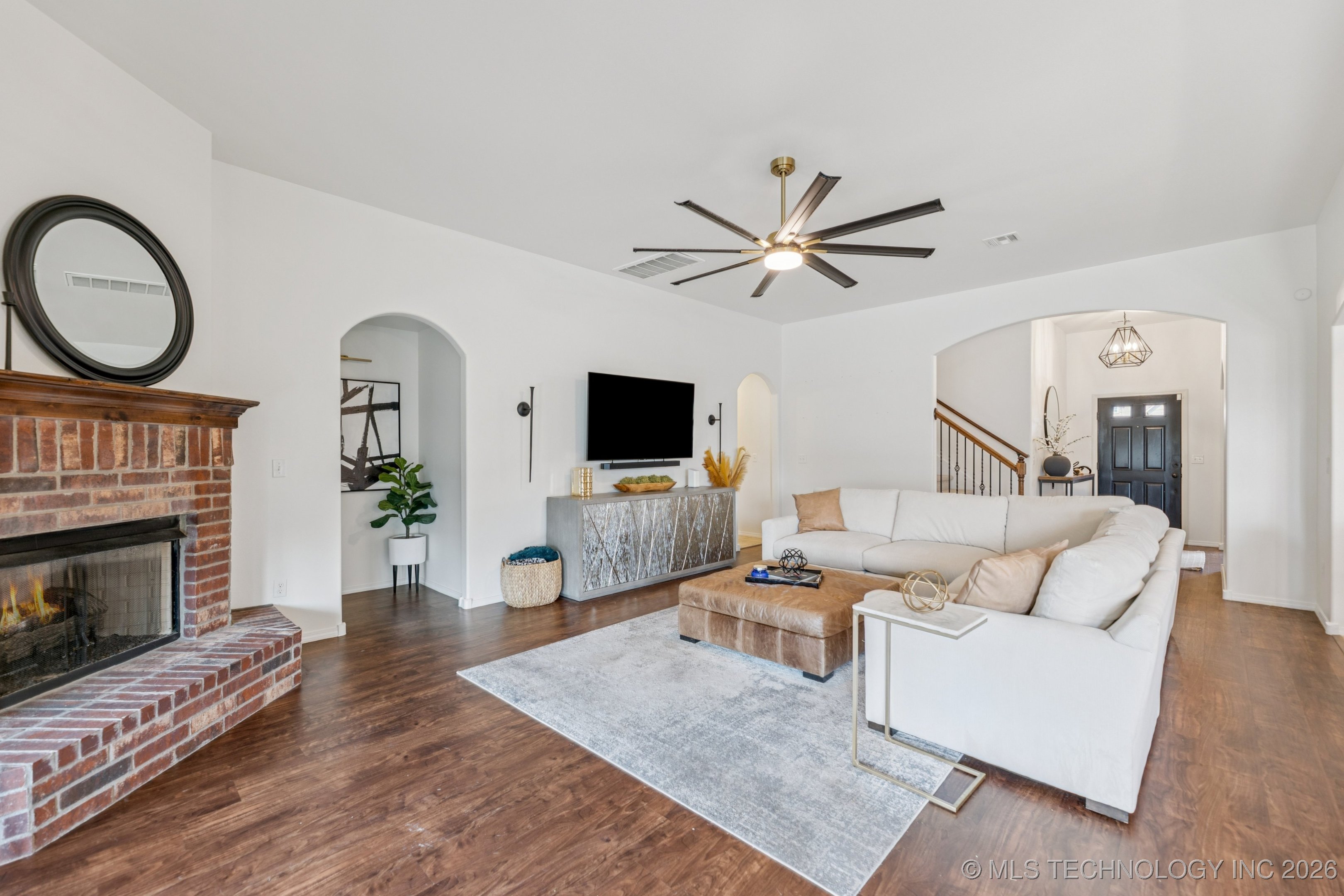 1515 E Orlando Court Property Photo 6