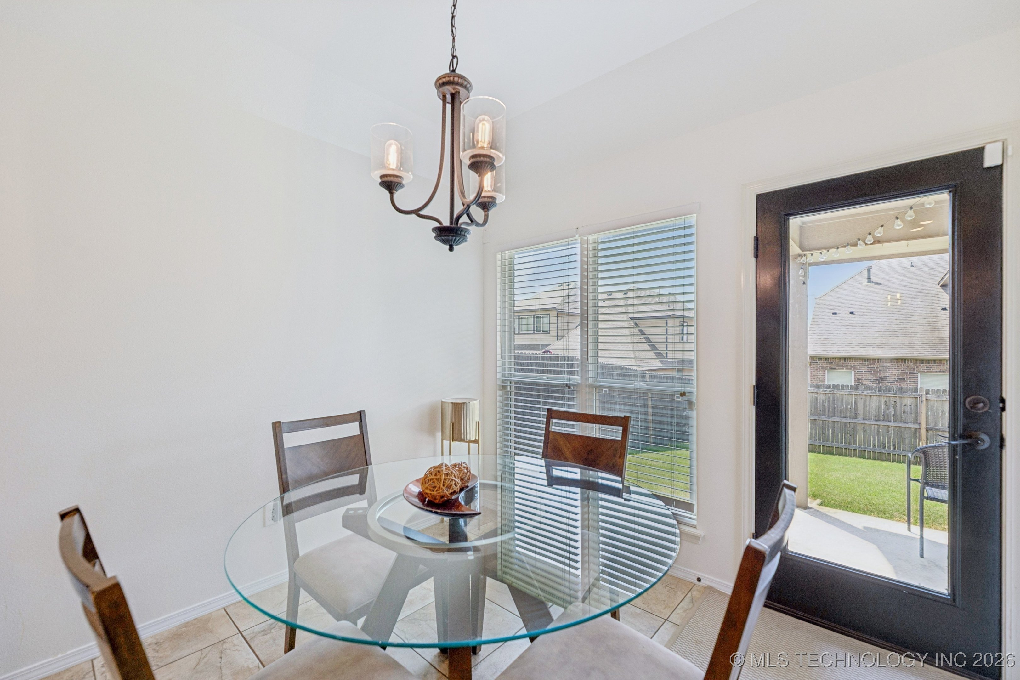 1515 E Orlando Court Property Photo 7