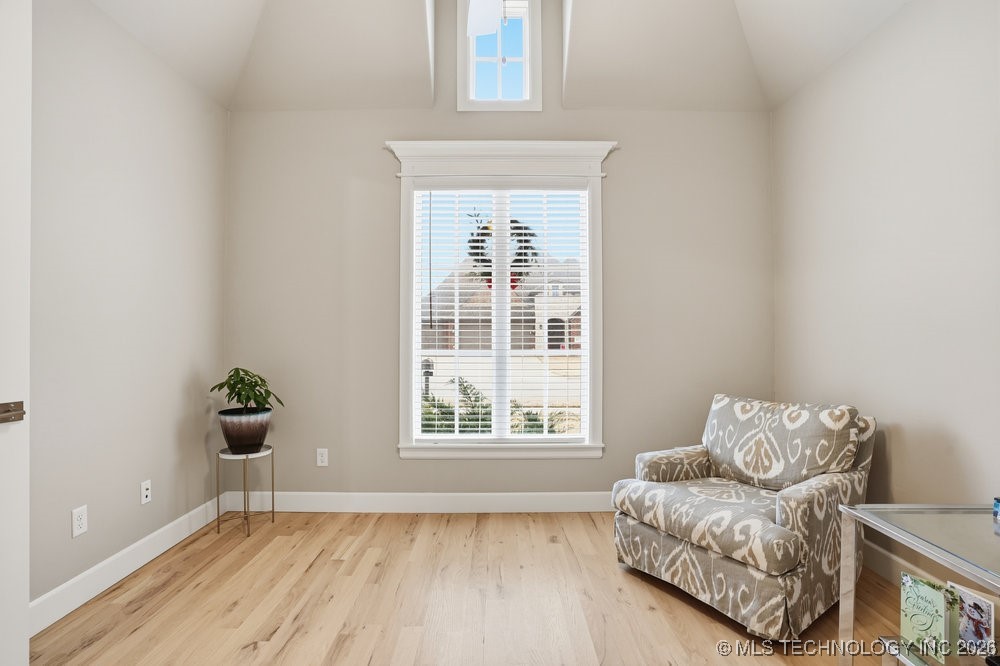 2818 E Quaker Street Property Photo 23