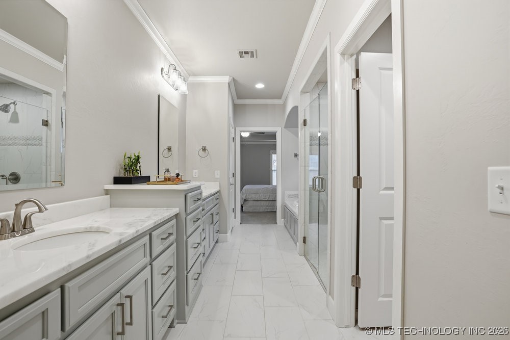 2818 E Quaker Street Property Photo 50