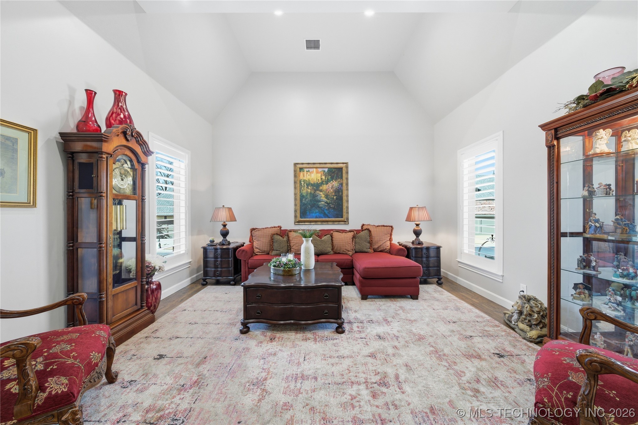 10131 S 77th East Place Property Photo 5