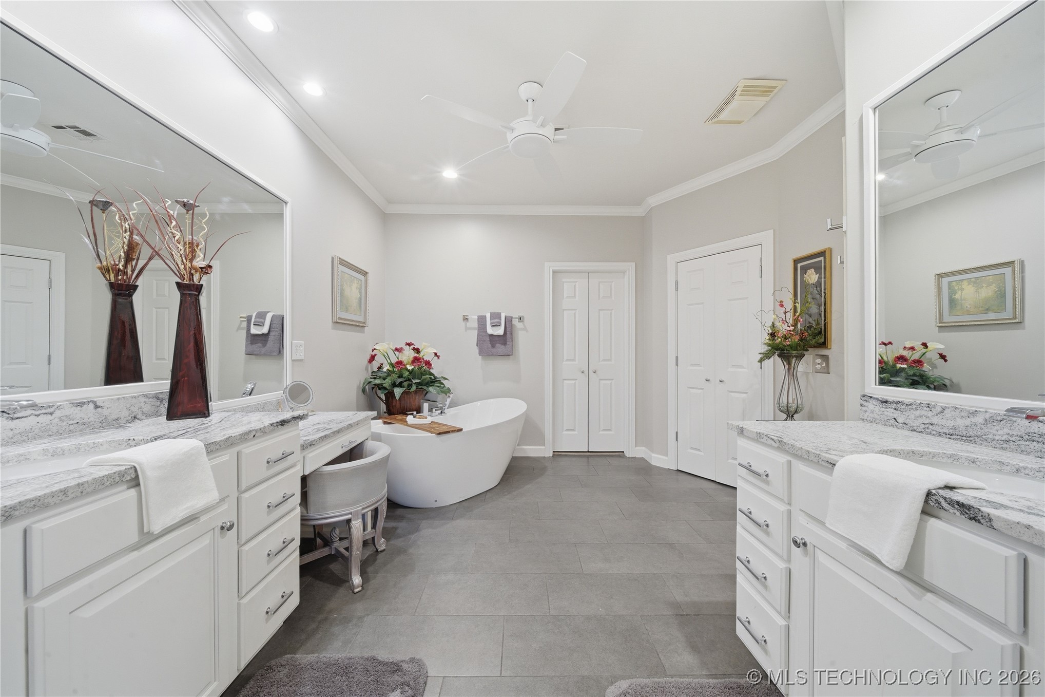 10131 S 77th East Place Property Photo 14