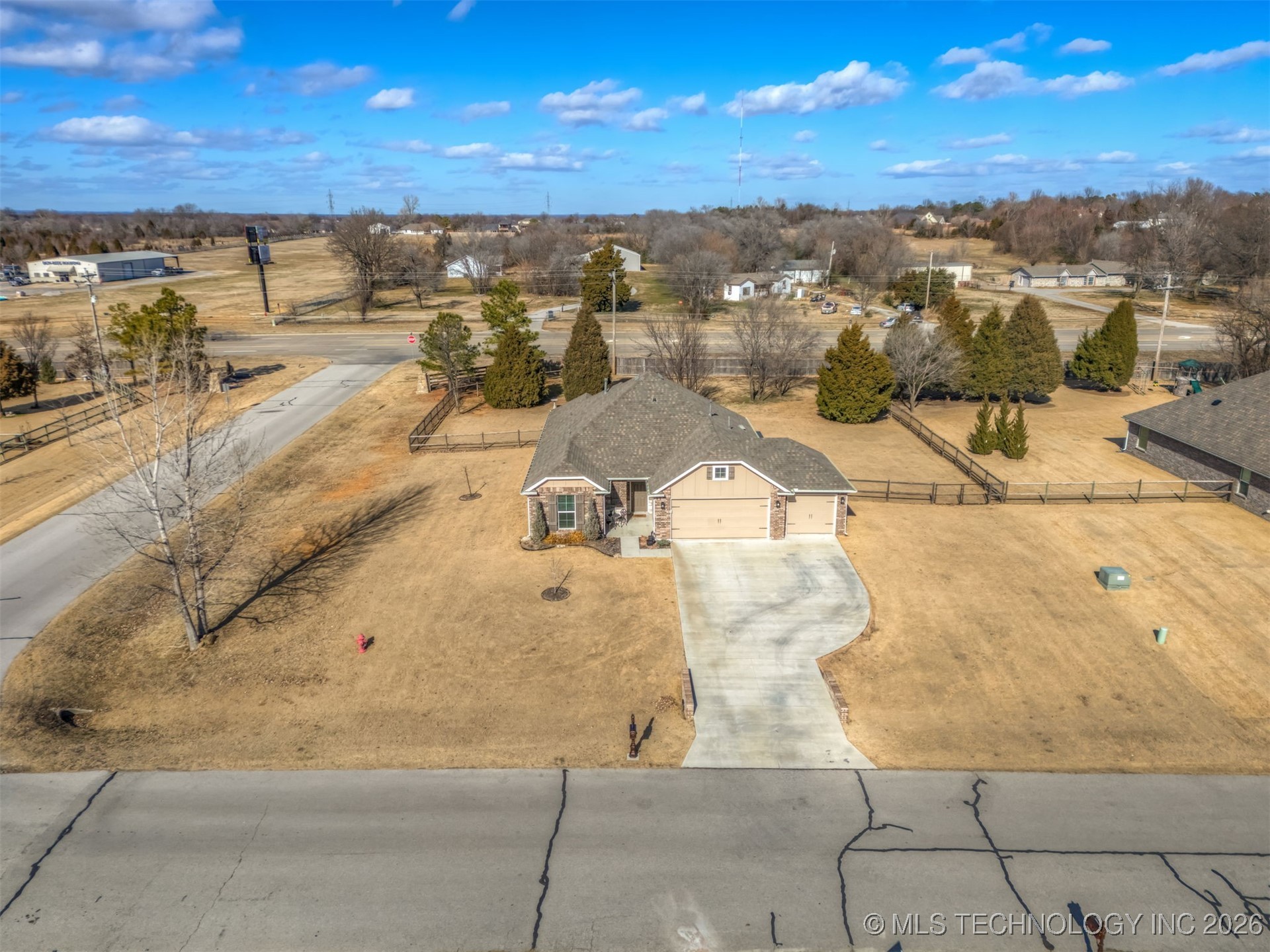 16629 E 115th Street N Property Photo 2