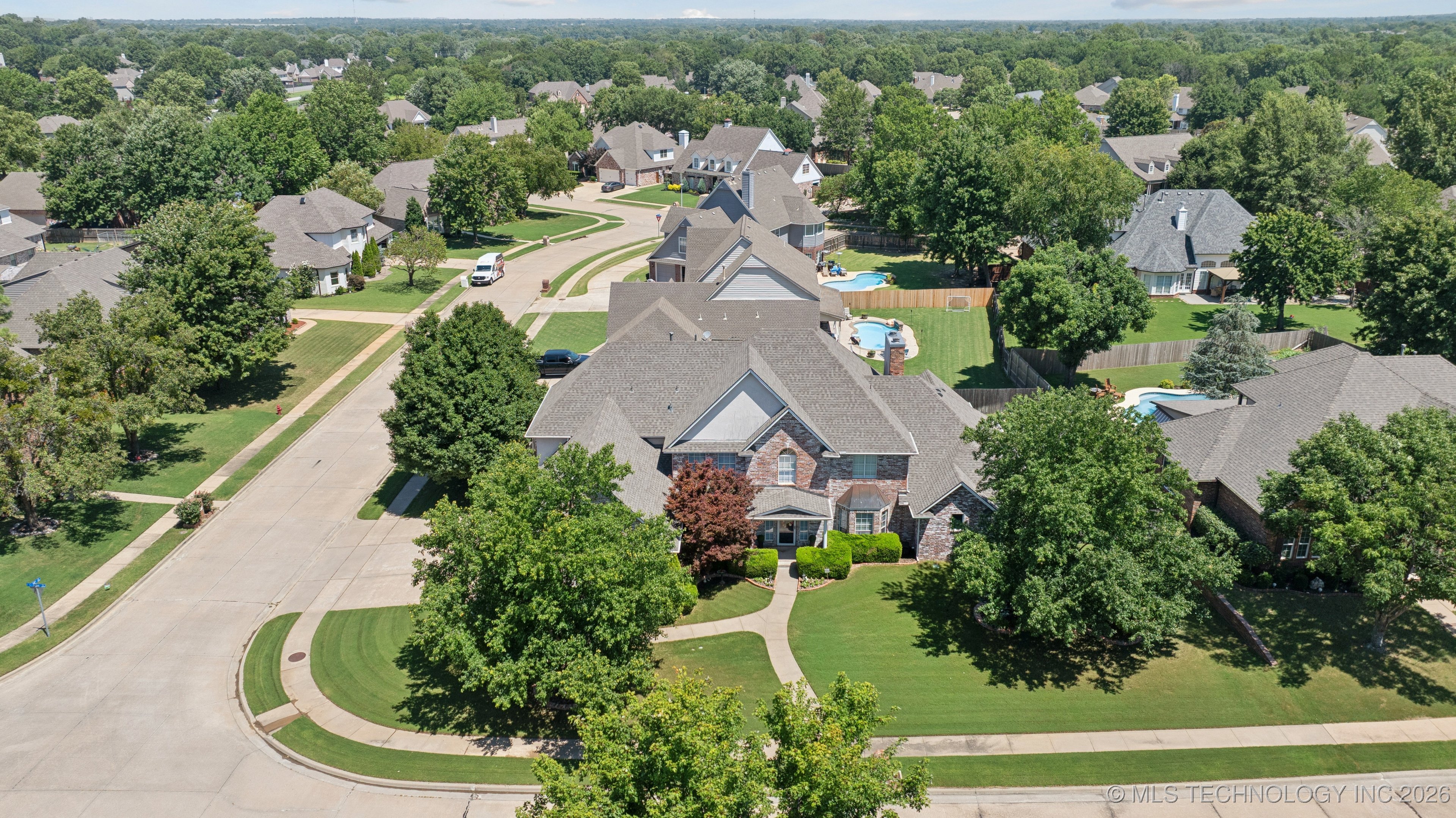 6904 E Galveston Street Property Photo 2