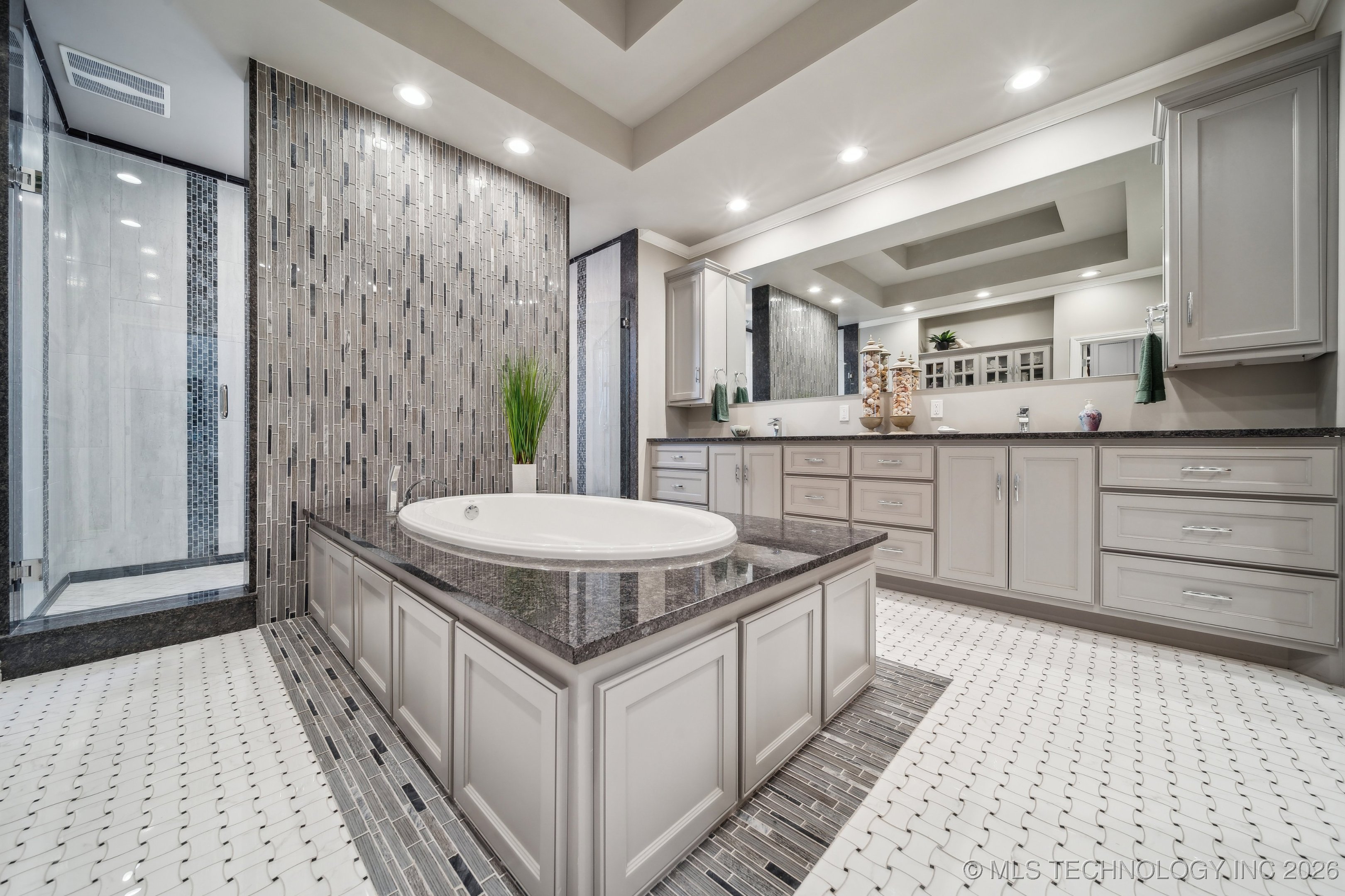 6904 E Galveston Street Property Photo 25