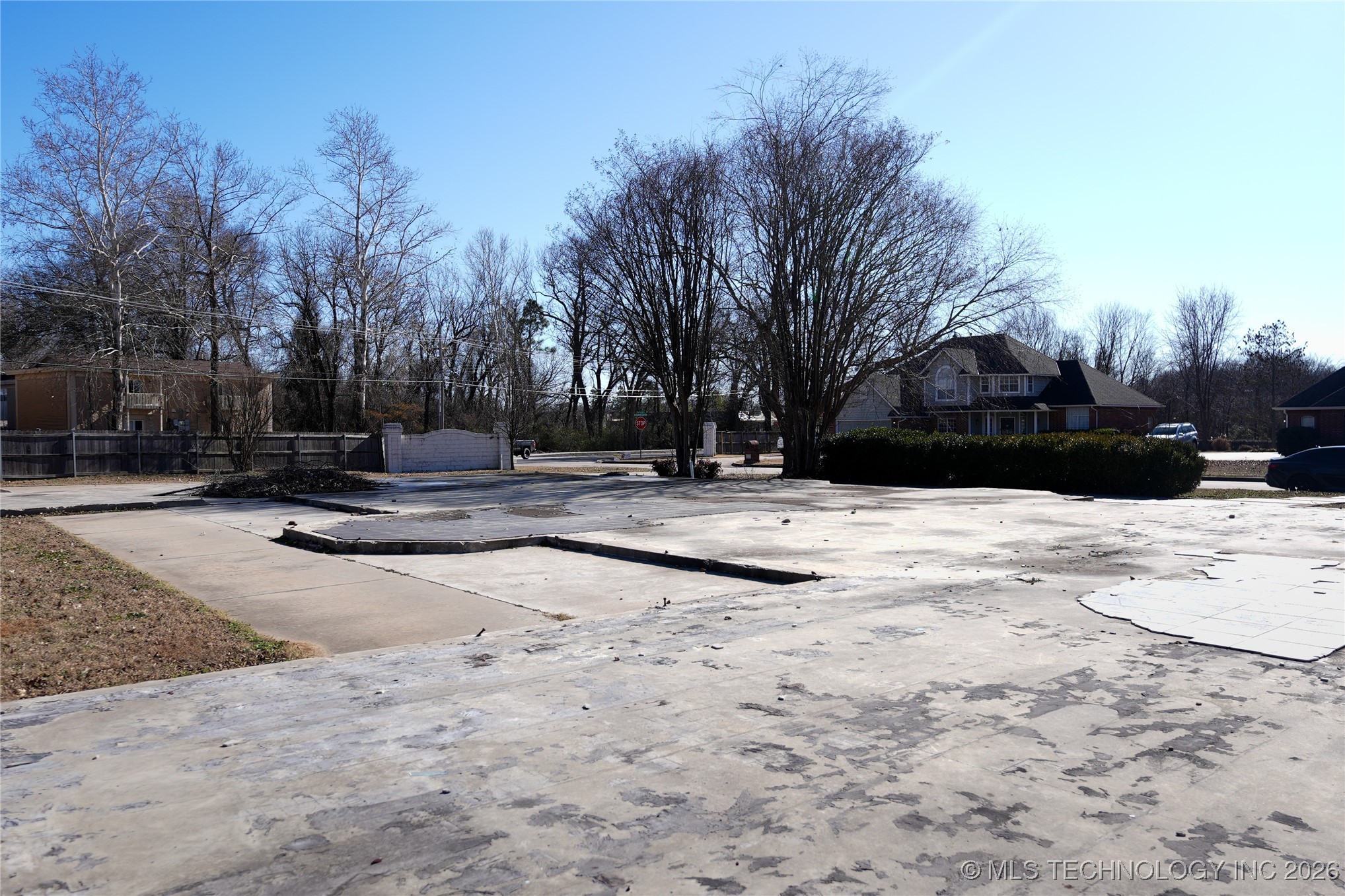 3404 Park Place North Property Photo 4