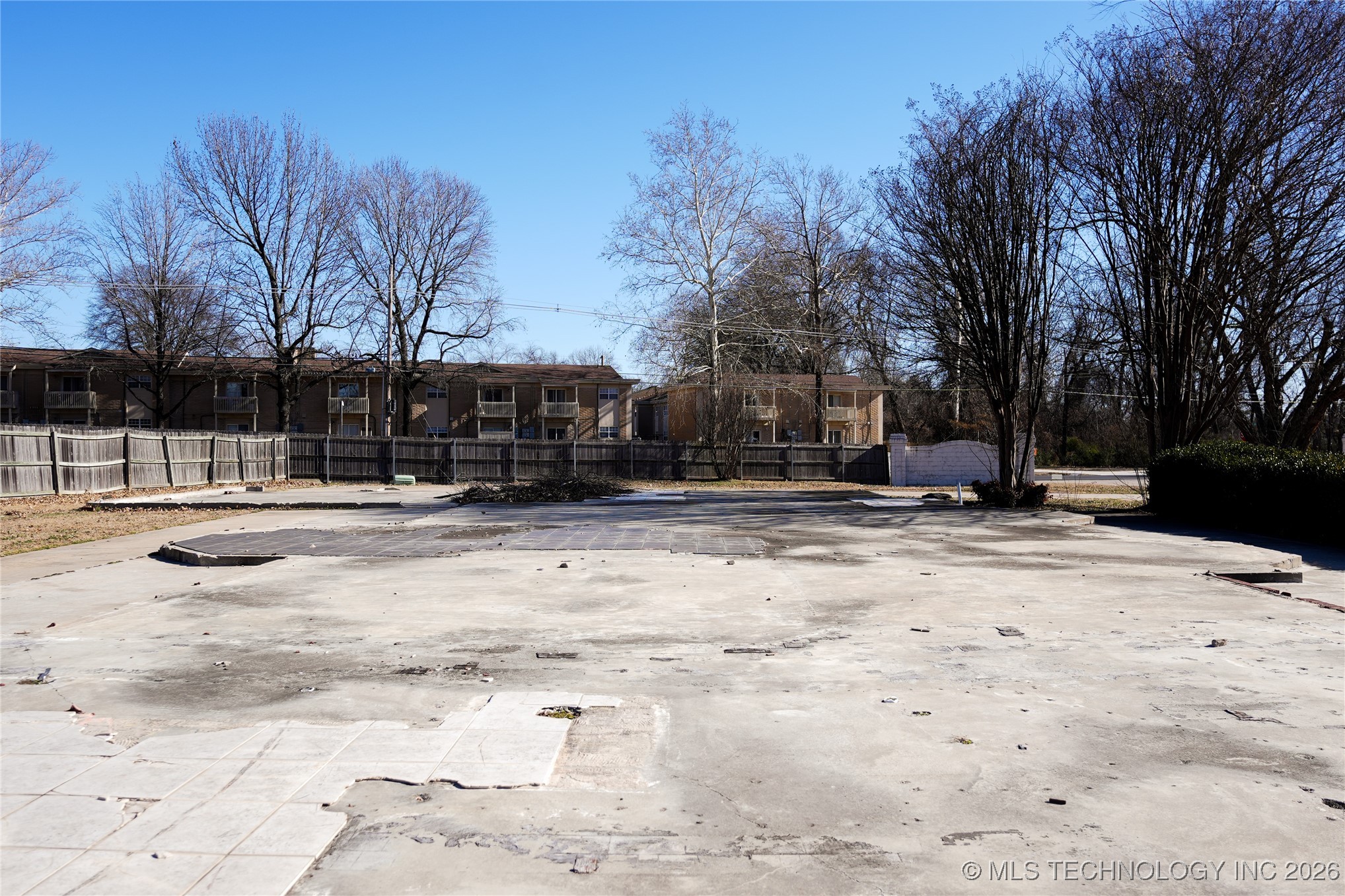 3404 Park Place North Property Photo 5