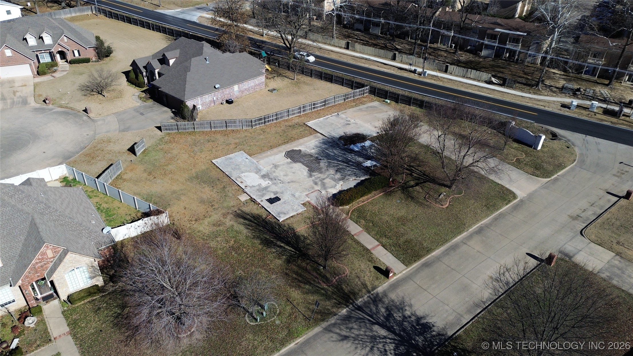 3404 Park Place North Property Photo 8